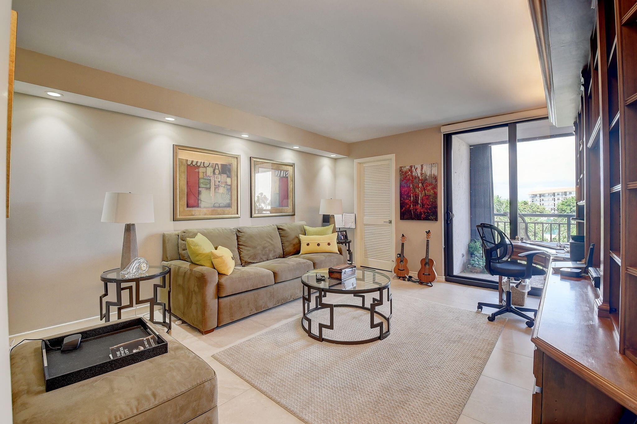 2667 N Ocean Boulevard 3050 Property Photo 20