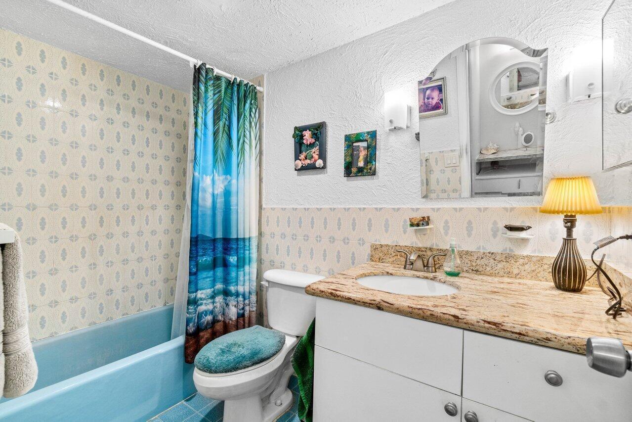 1124 Nw 13th Street 204a Property Photo 14
