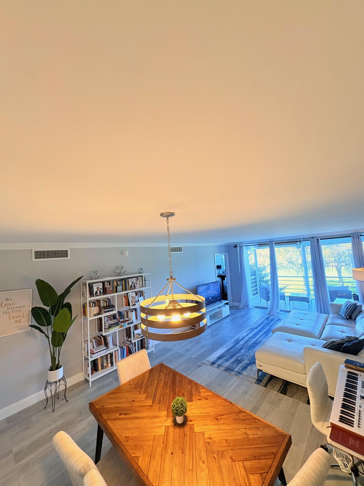 605 Oaks Drive 304 Property Photo 11