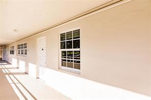 605 Oaks Drive 304 Property Photo 25