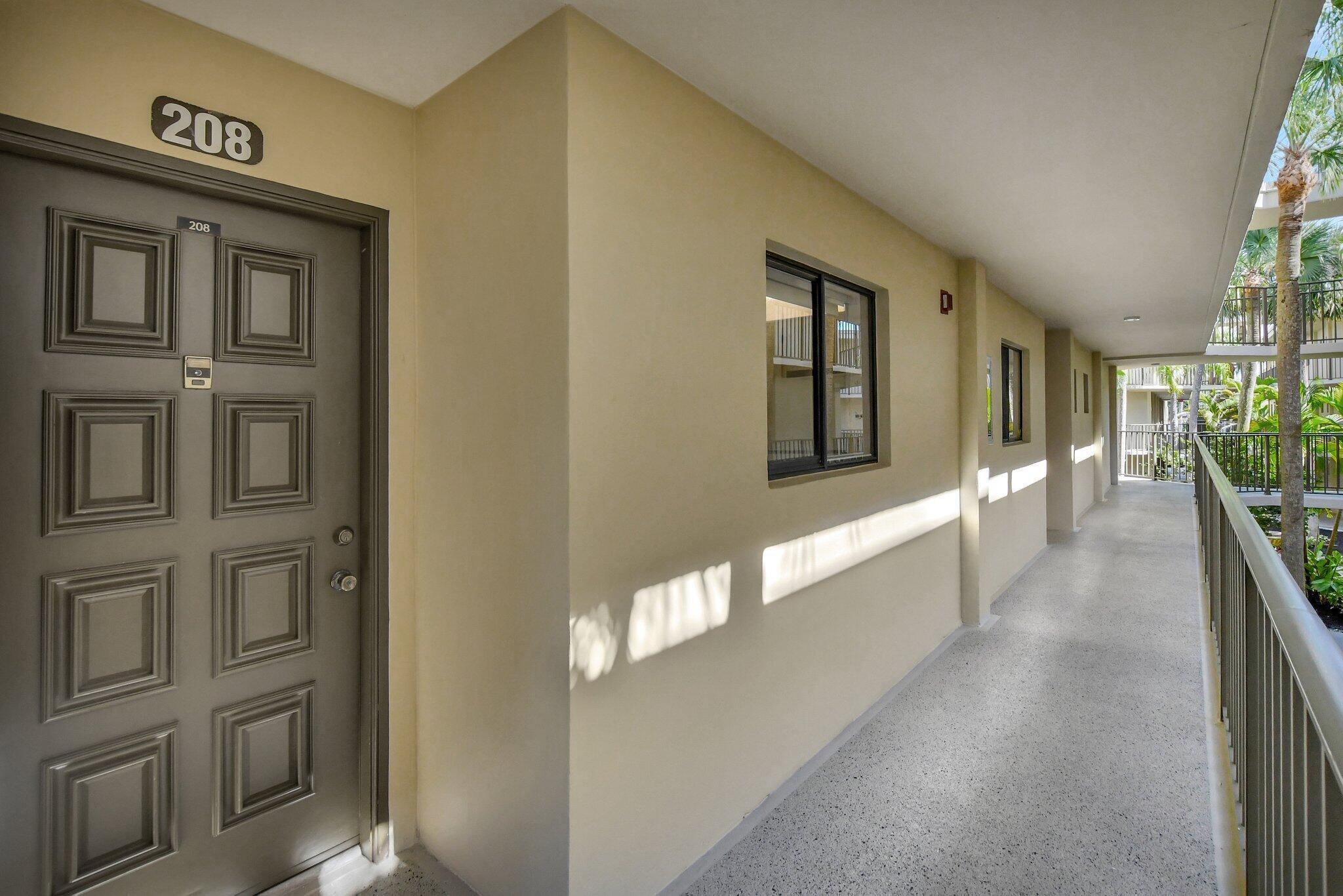 5340 Las Verdes Circle 208 Property Photo 3