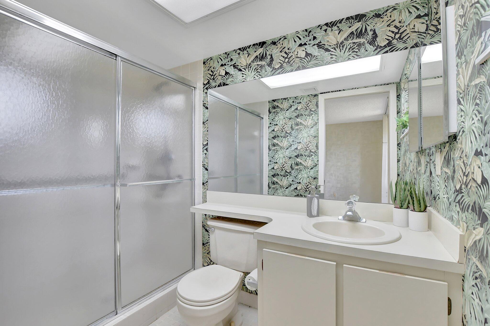 5340 Las Verdes Circle 208 Property Photo 17