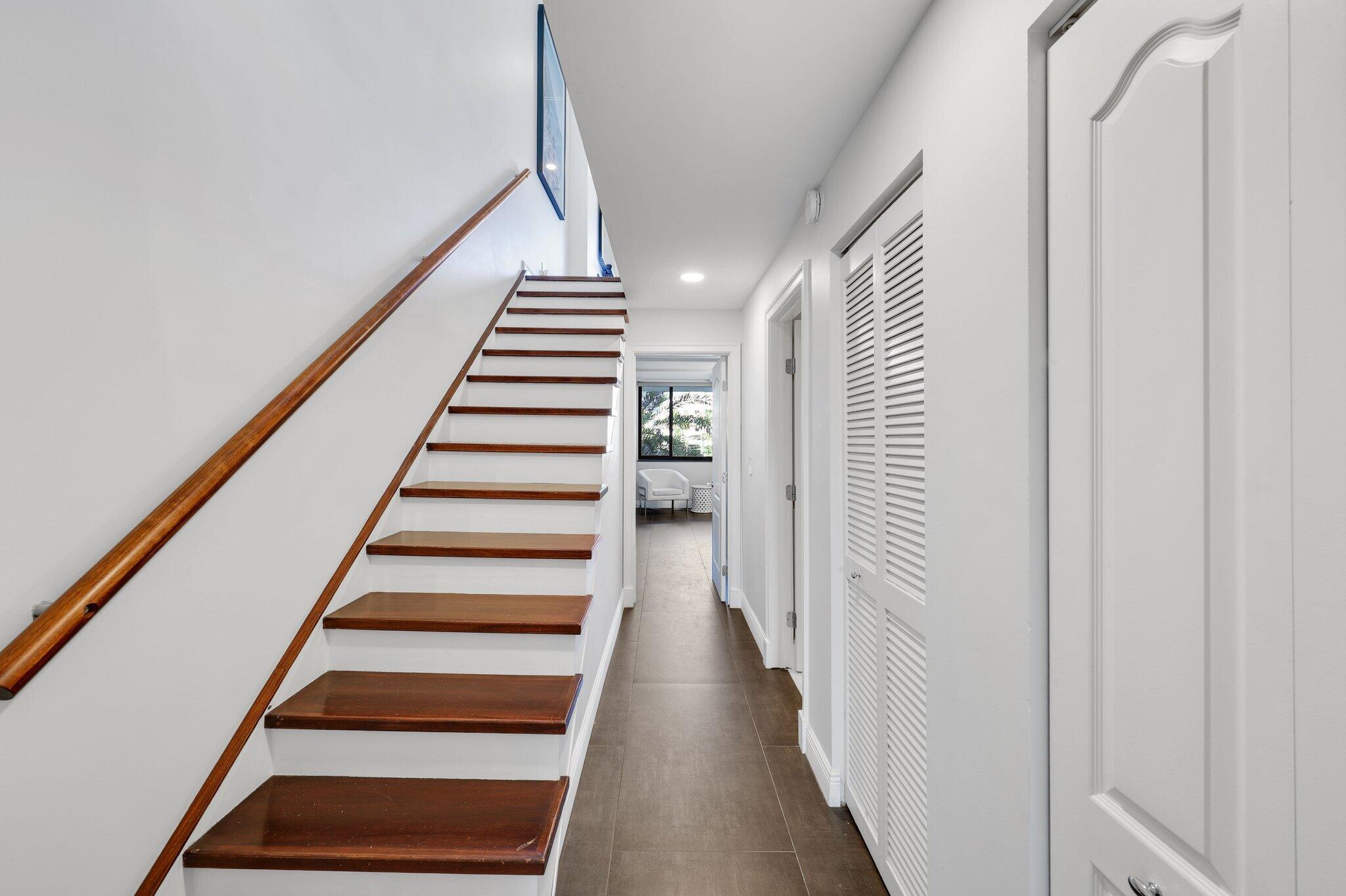 1800 S Ocean Drive 404 Property Photo 19