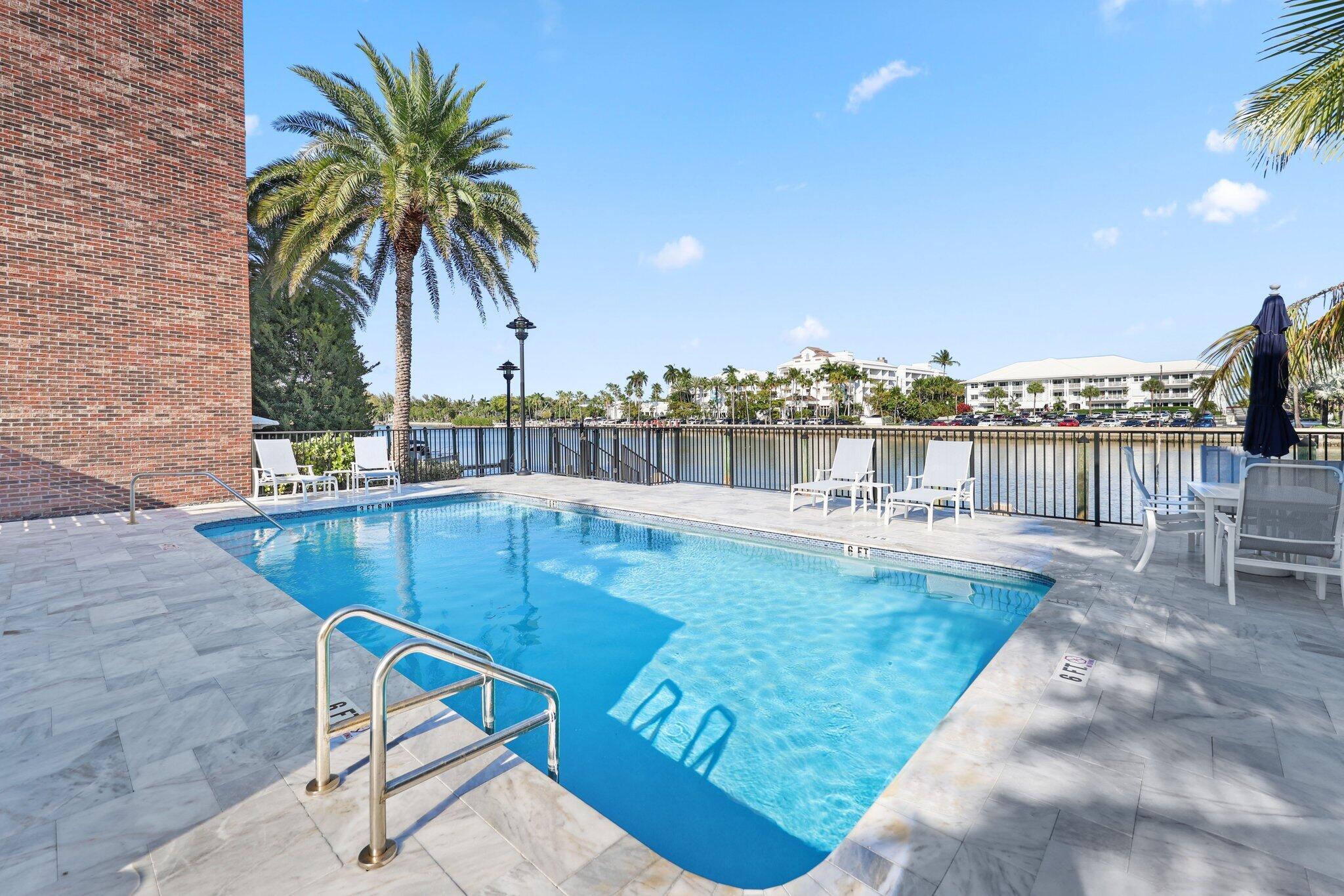 1800 S Ocean Drive 404 Property Photo 34