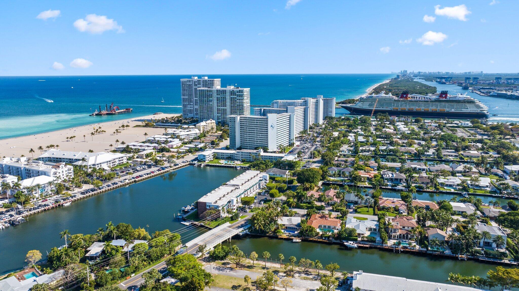 1800 S Ocean Drive 404 Property Photo 36