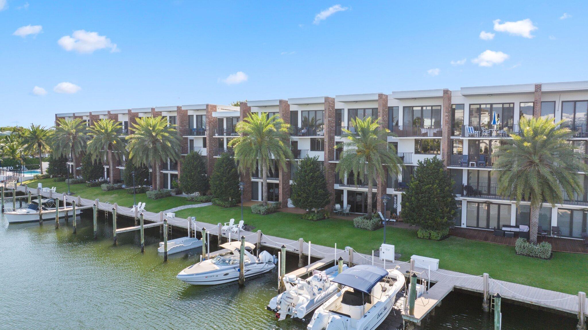 1800 S Ocean Drive 404 Property Photo 41