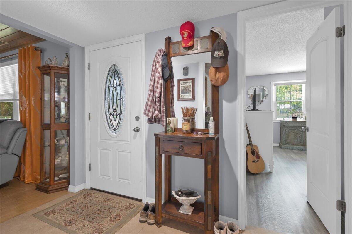 7202 Kenwood Road Property Photo 5