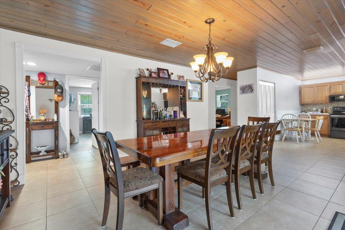 7202 Kenwood Road Property Photo 10