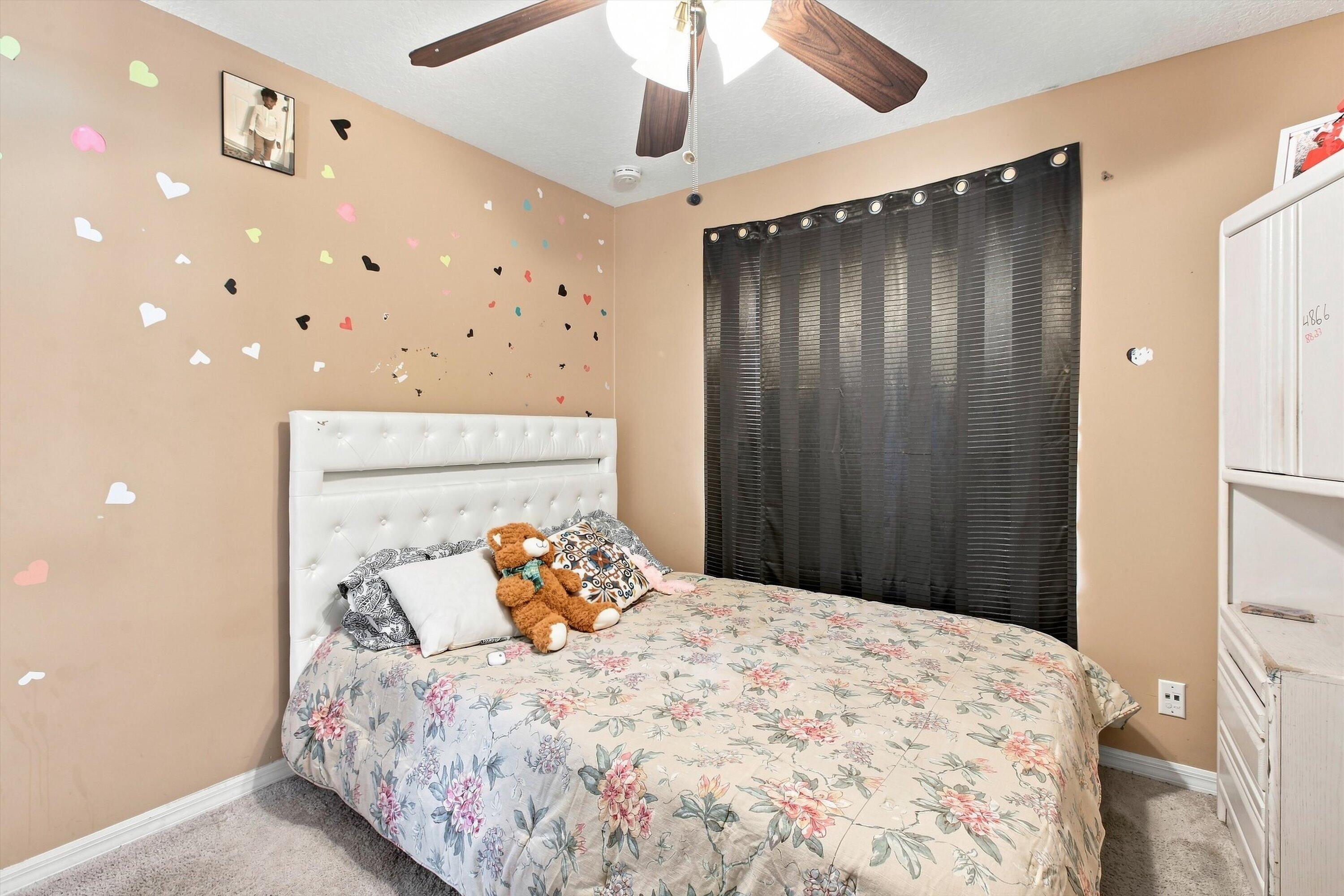 602 Sw Kenyoun Street Property Photo 14