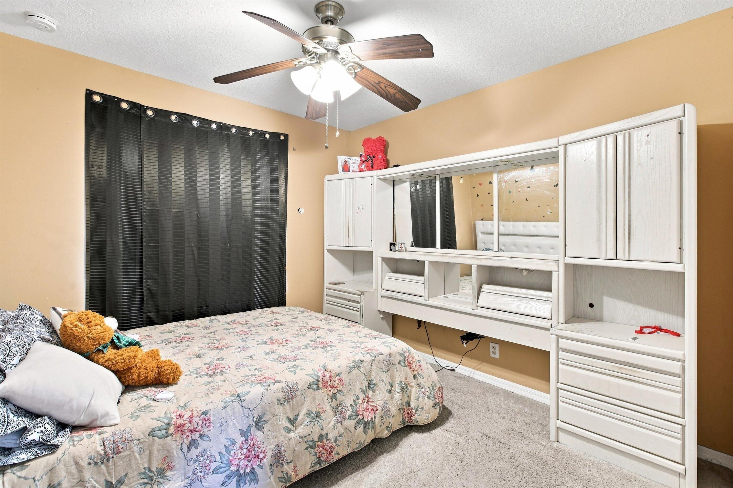 602 Sw Kenyoun Street Property Photo 22