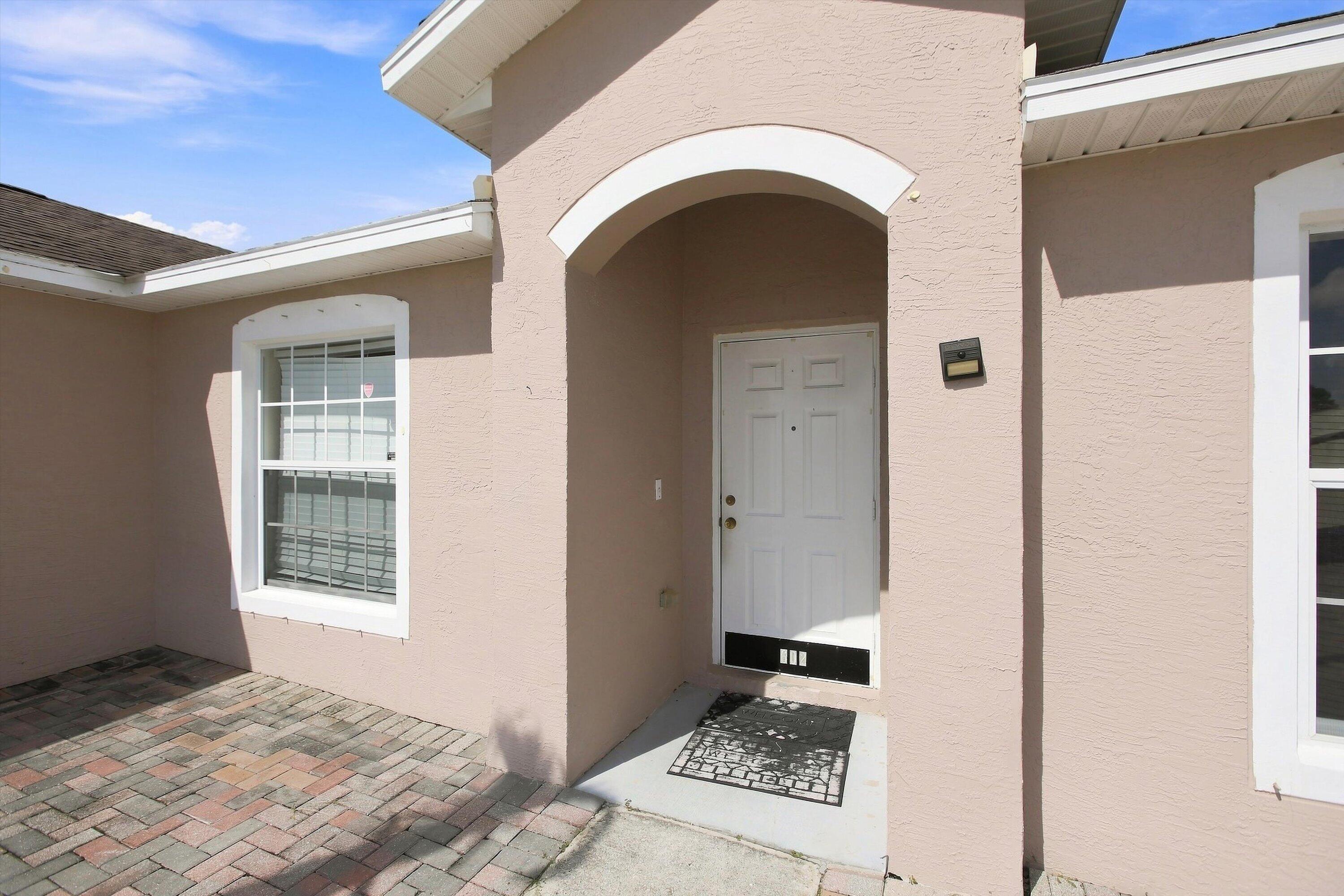 602 Sw Kenyoun Street Property Photo 29