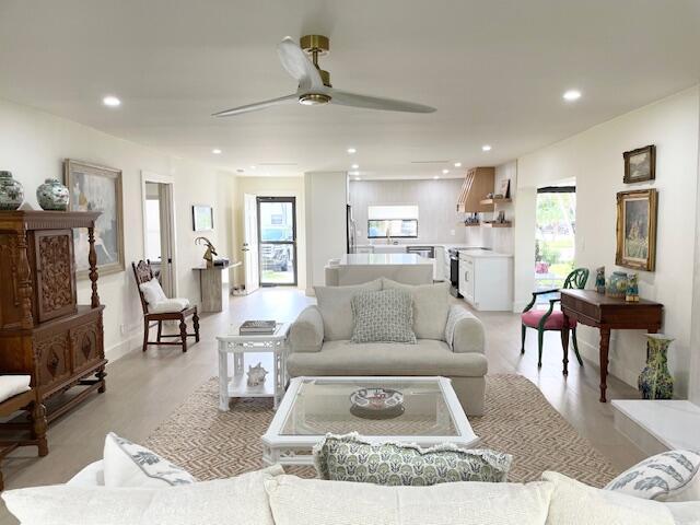 1303 Clubhouse Circle Property Photo 4
