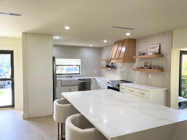 1303 Clubhouse Circle Property Photo 6
