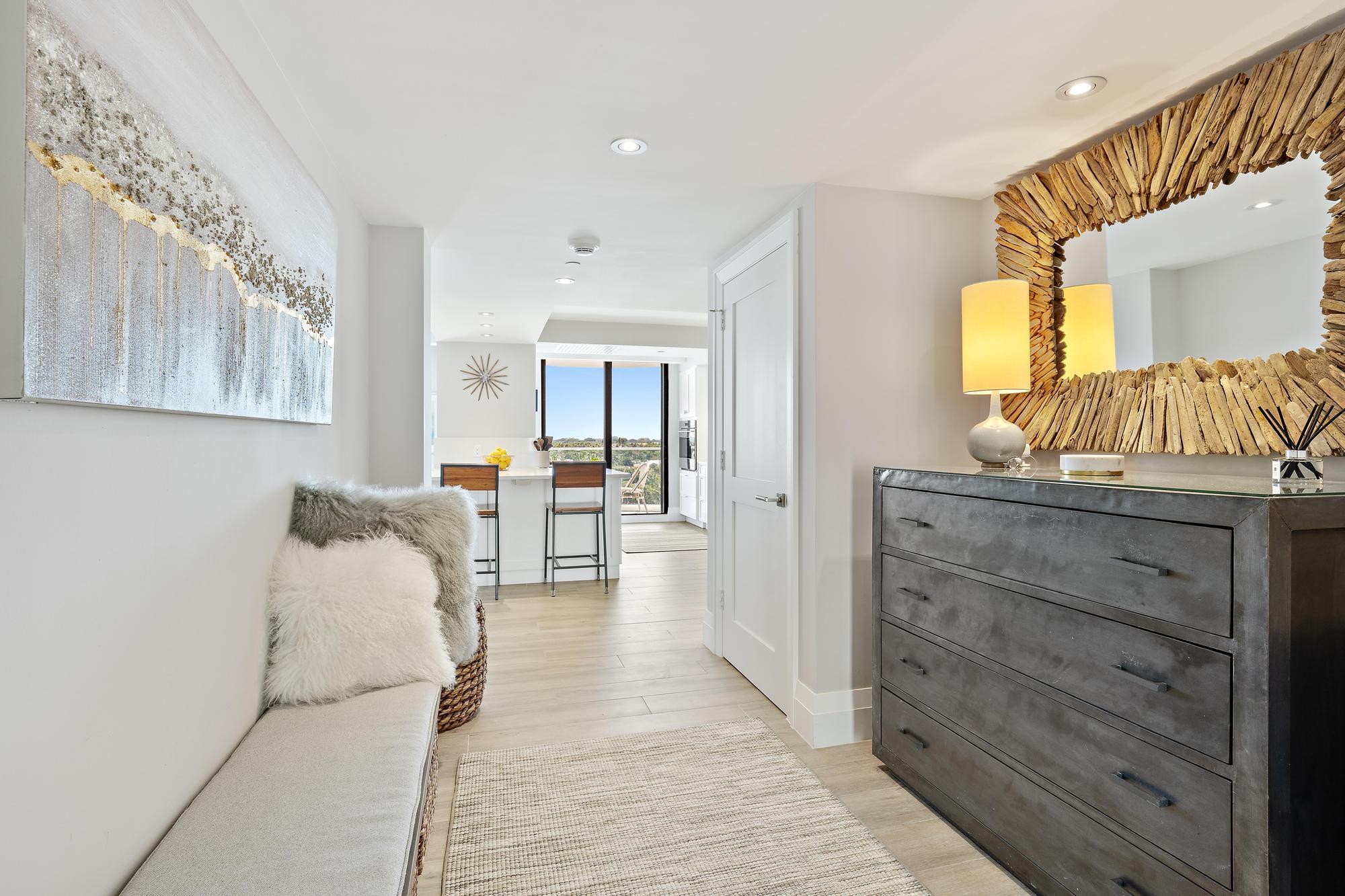 100 Beach Road 604 Property Photo 4