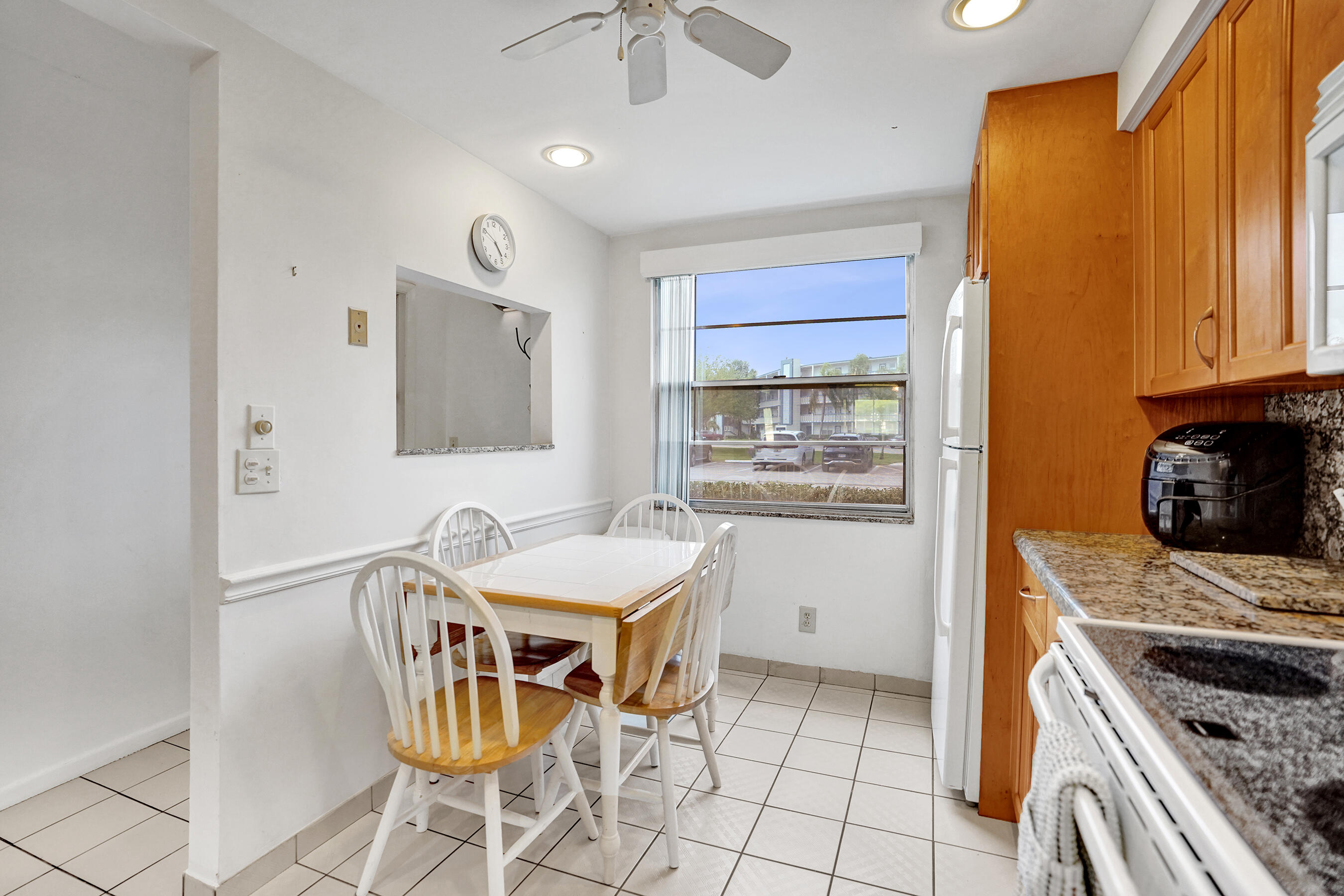 1020 Lincoln Property Photo 6