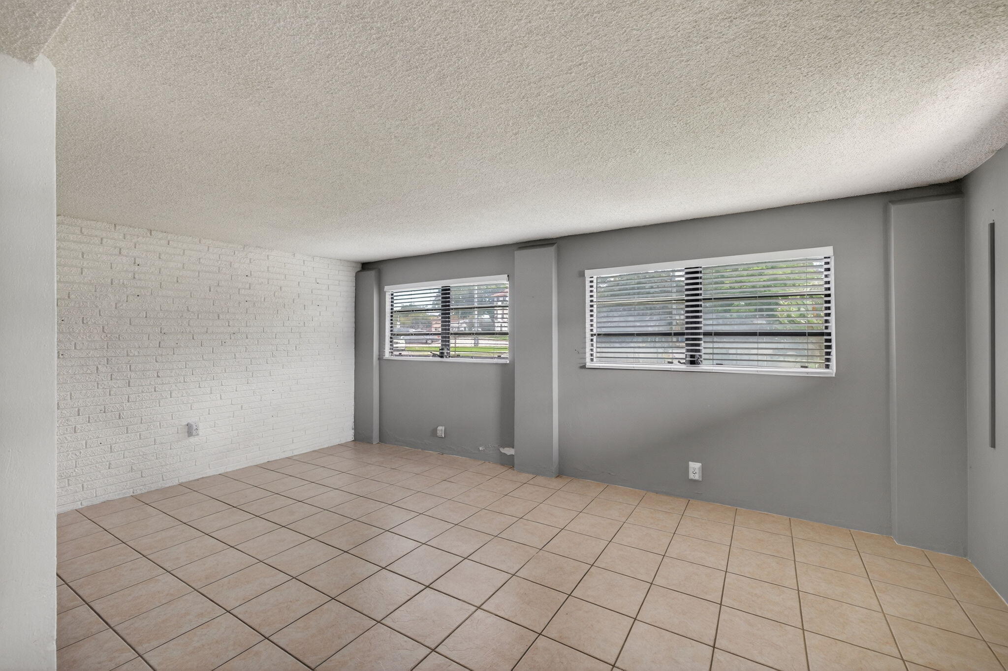4117 Nw 5th Avenue Property Photo 14