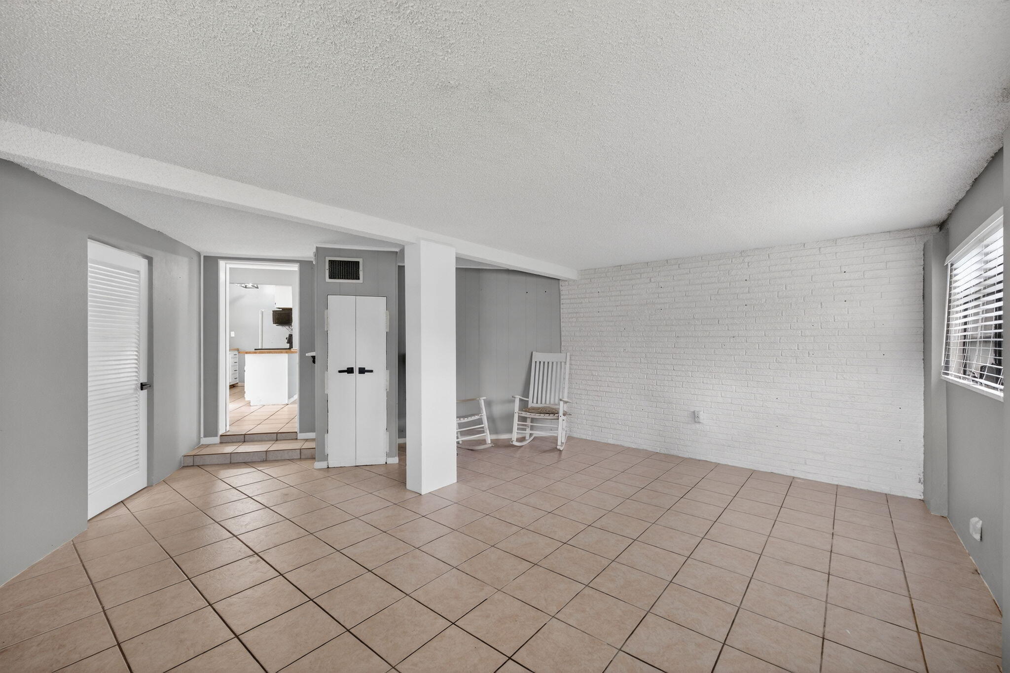 4117 Nw 5th Avenue Property Photo 15