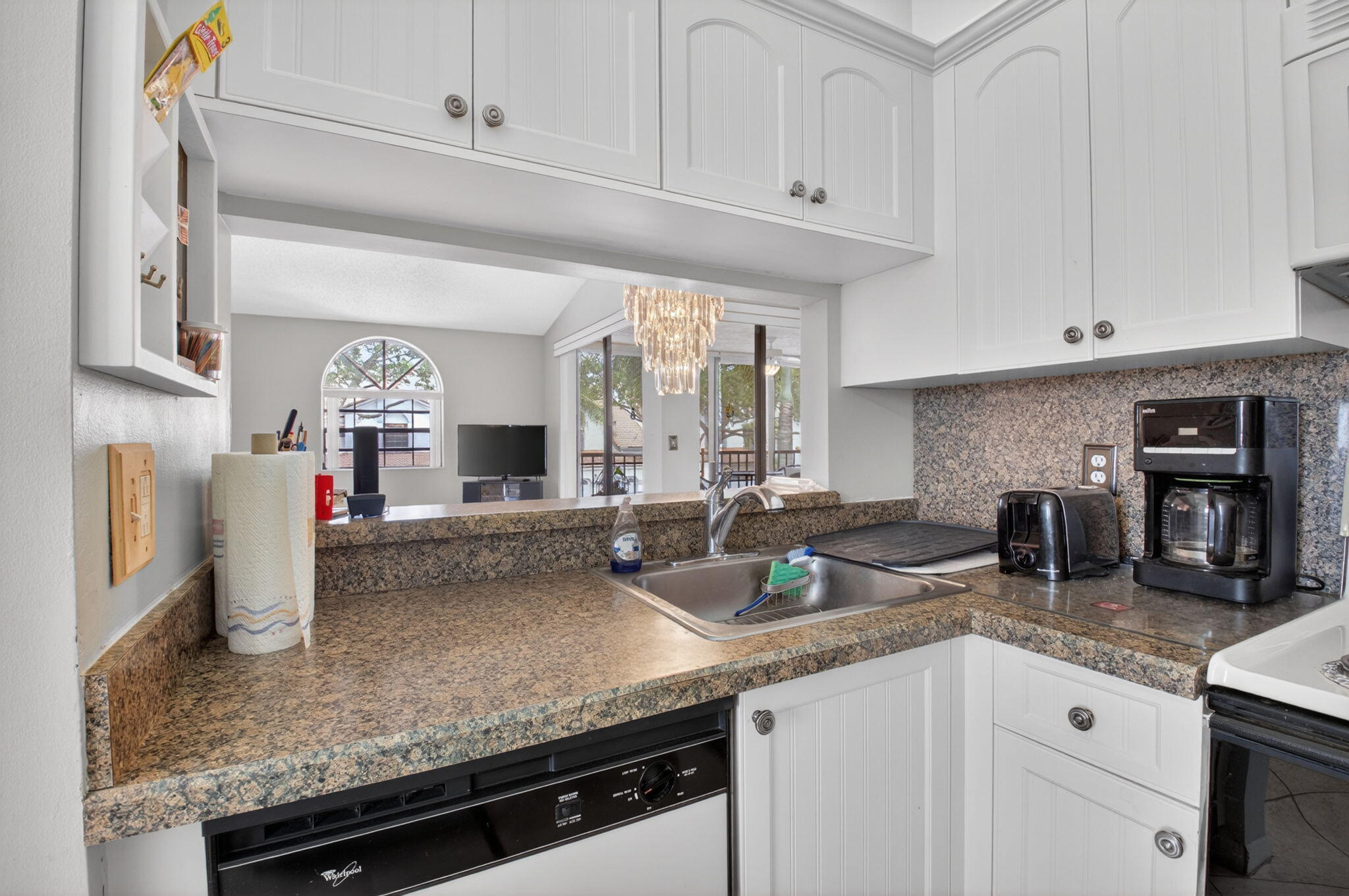 5430 Venetia Court N Property Photo 7