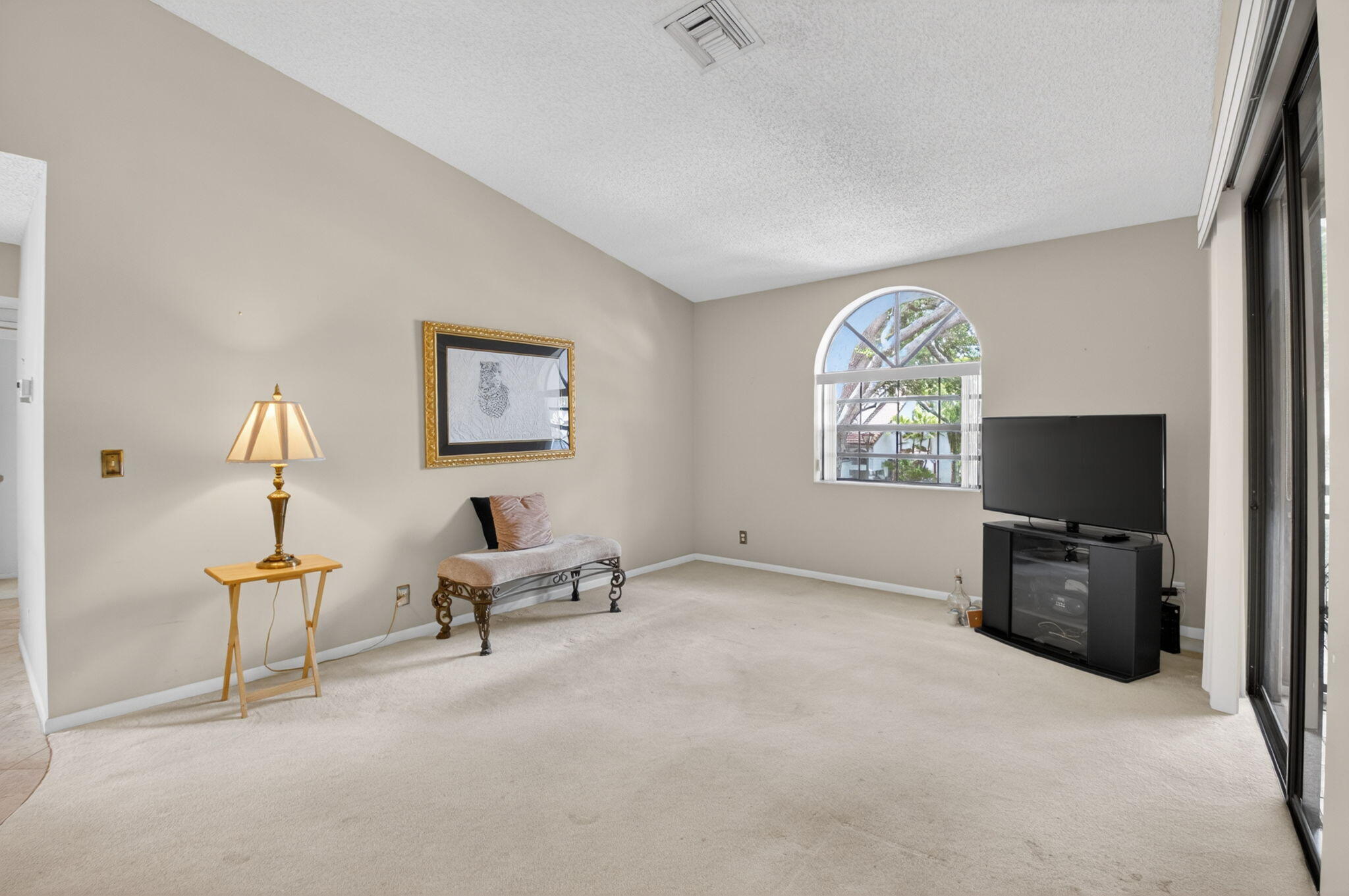 5430 Venetia Court N Property Photo 13