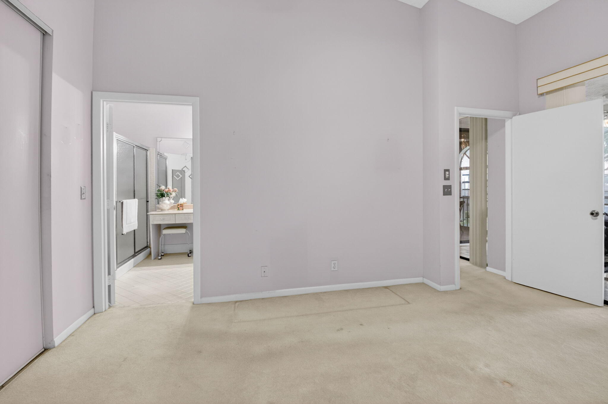 5430 Venetia Court N Property Photo 19