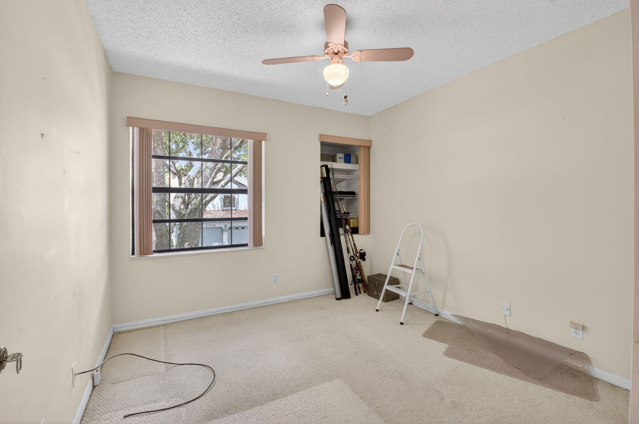 5430 Venetia Court N Property Photo 22