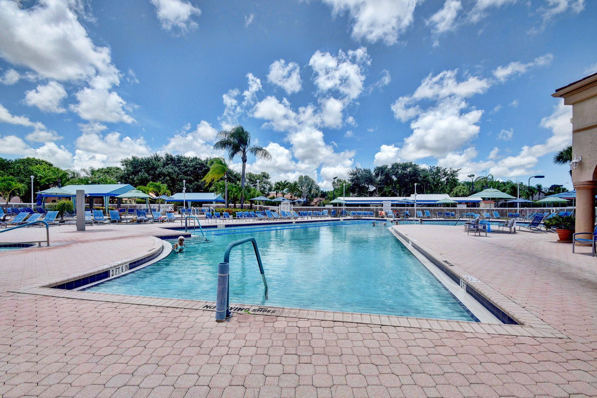 5430 Venetia Court N Property Photo 47