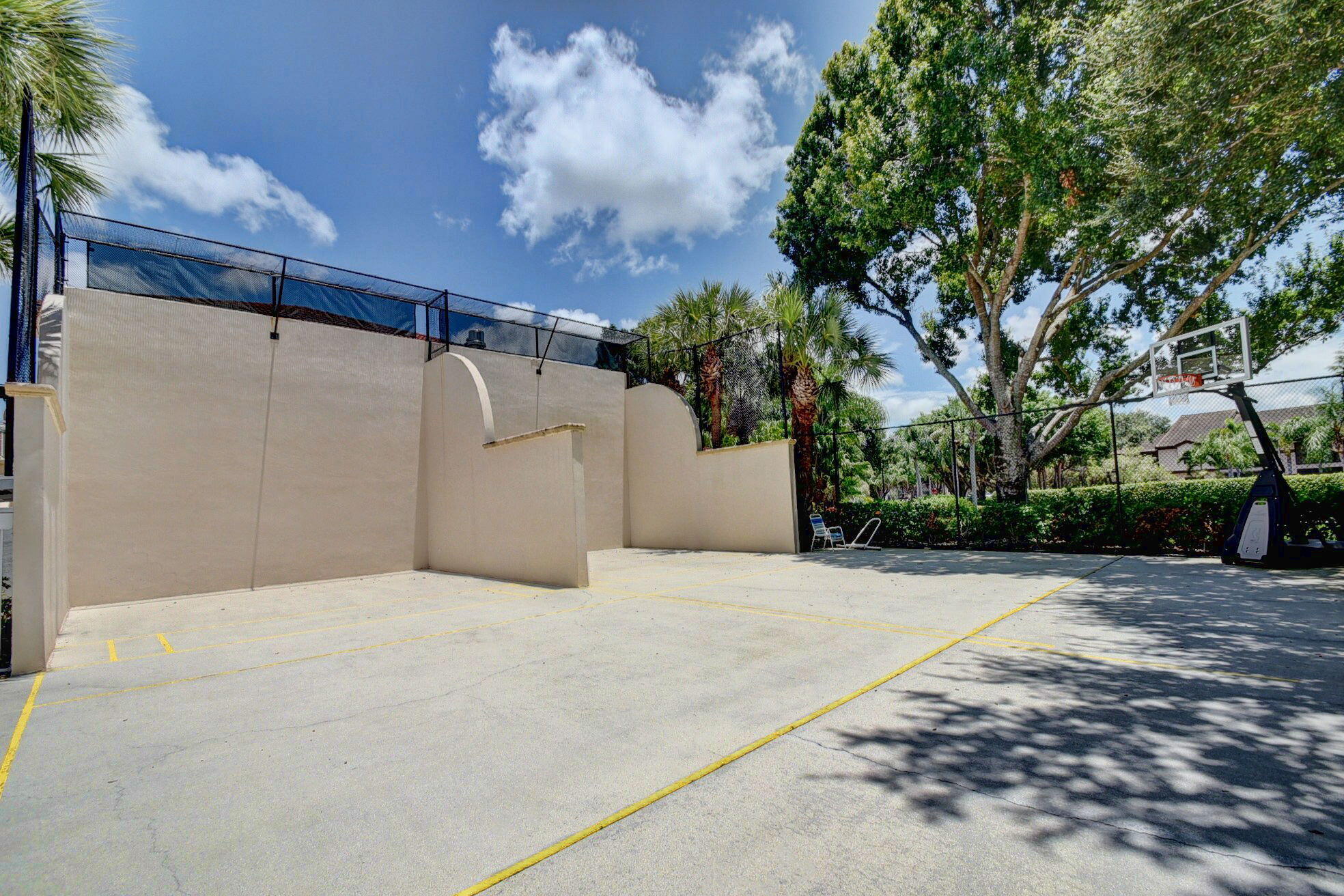 5430 Venetia Court N Property Photo 52