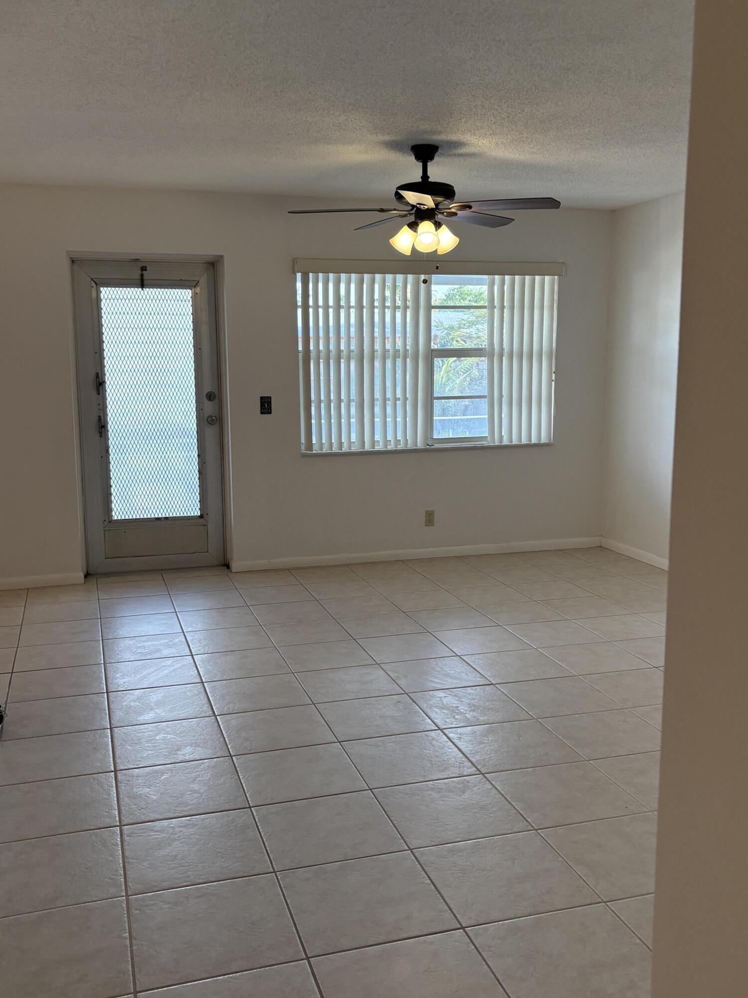 64 Sussex C Property Photo 2
