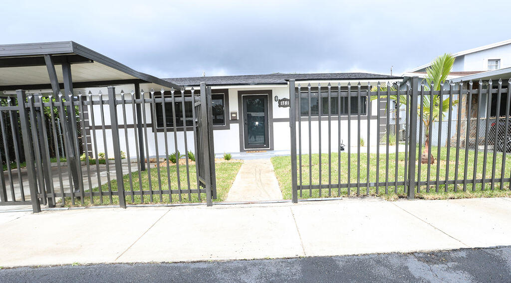 1781 Nw 154th Street Property Photo 3