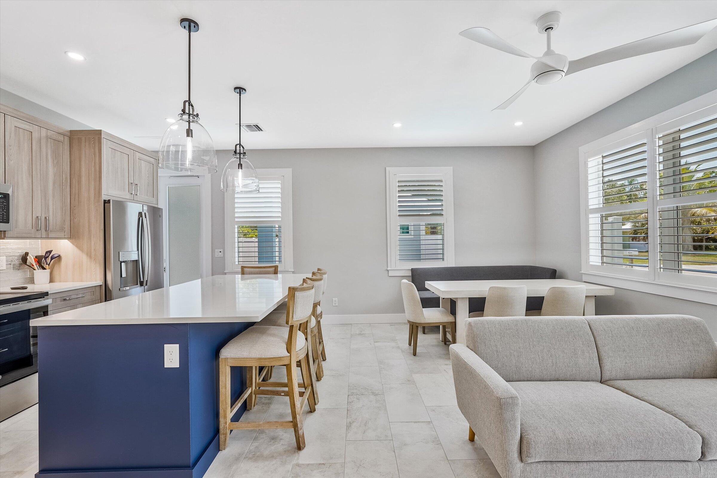 425 Hugh Street Property Photo 8