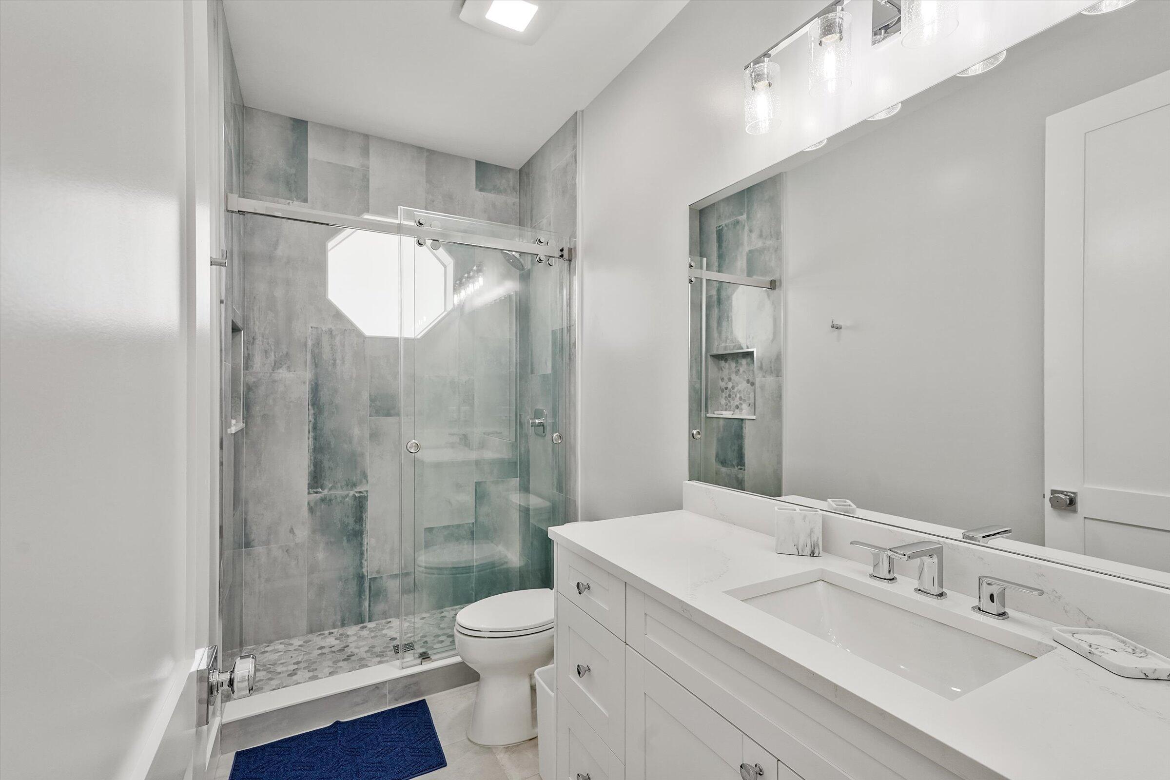 425 Hugh Street Property Photo 14