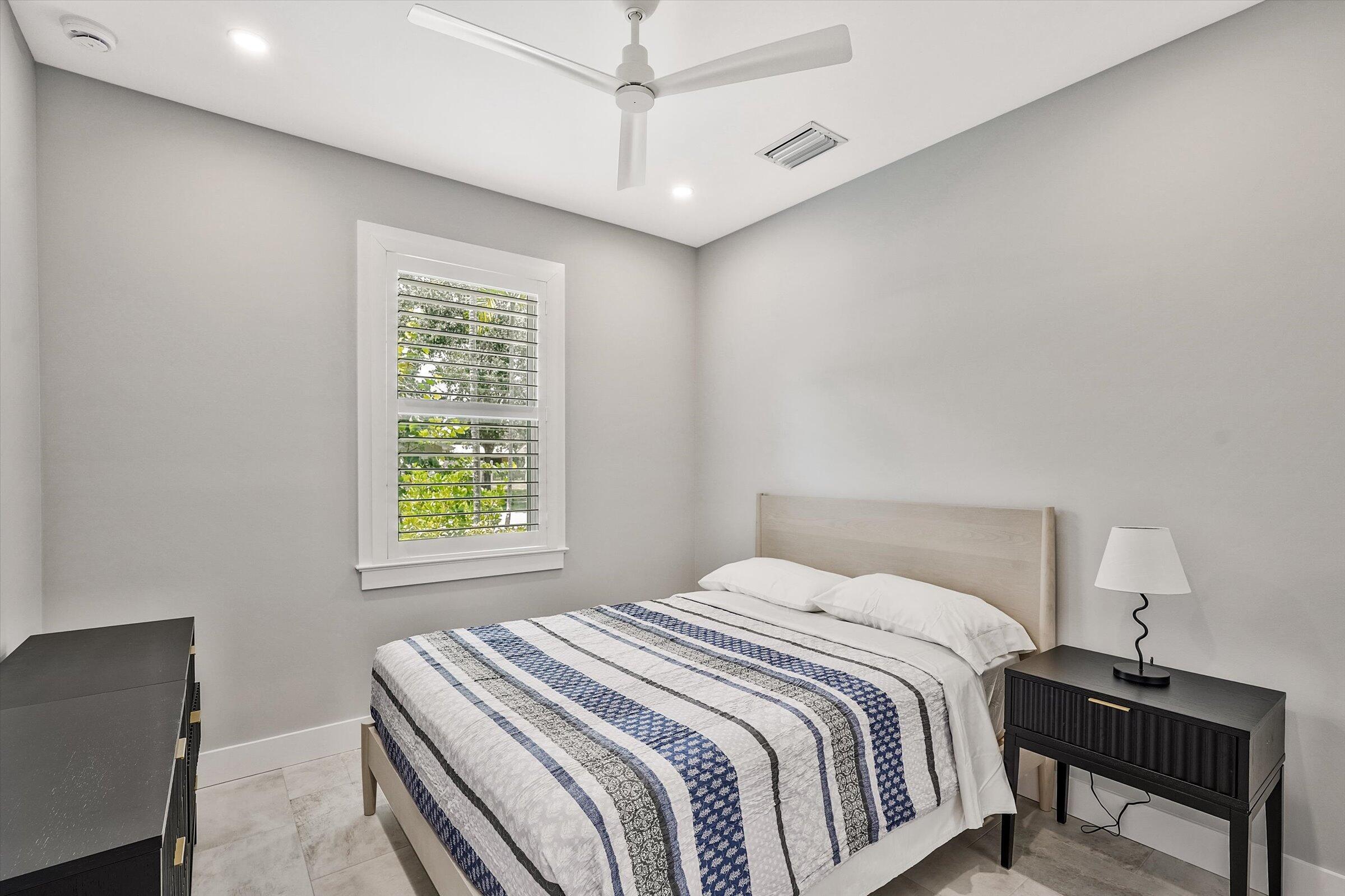 425 Hugh Street Property Photo 17
