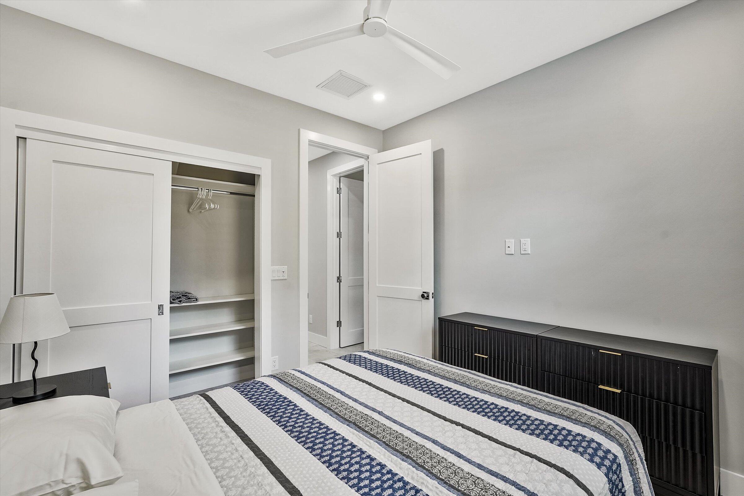 425 Hugh Street Property Photo 18