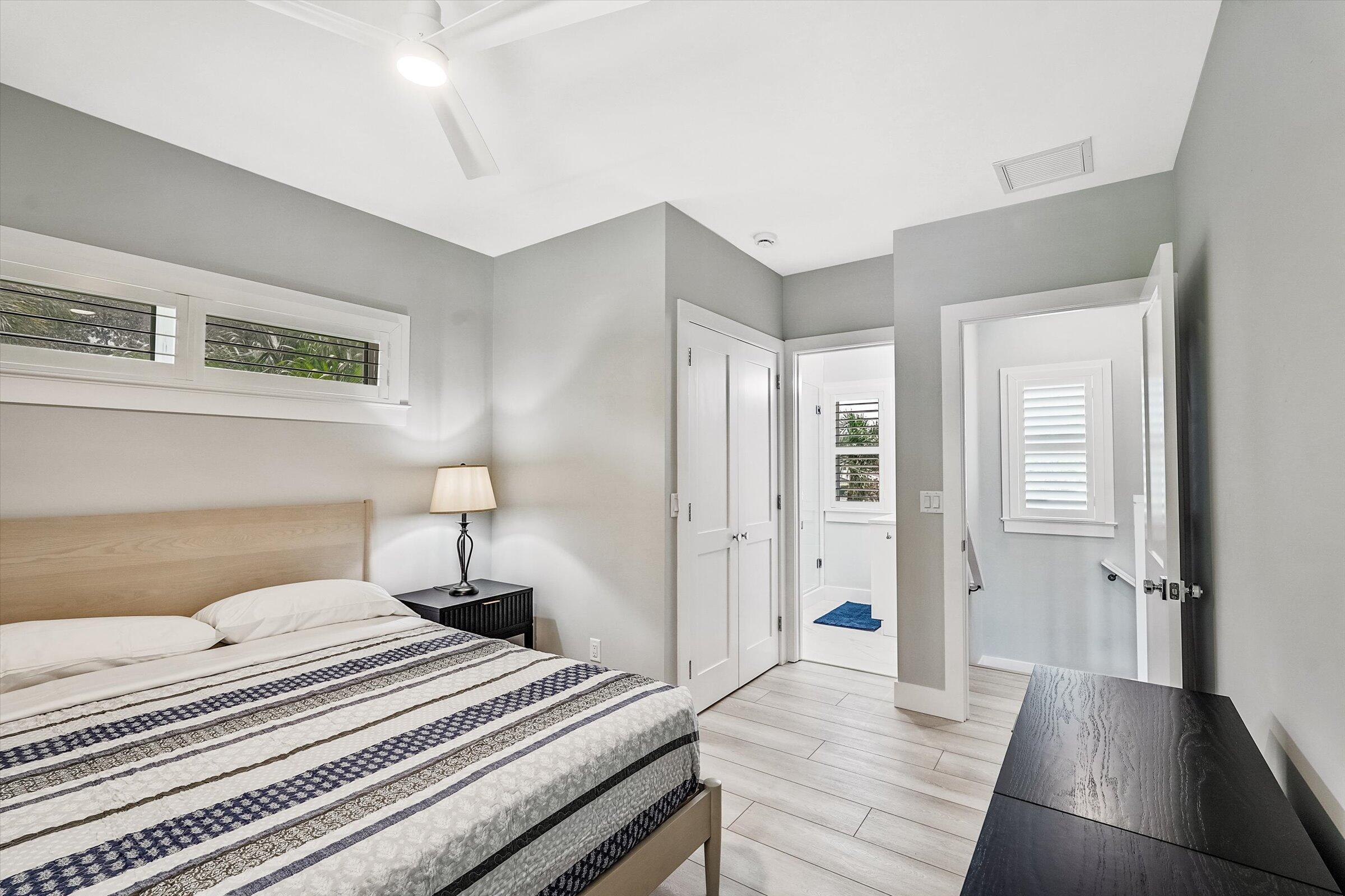 425 Hugh Street Property Photo 22