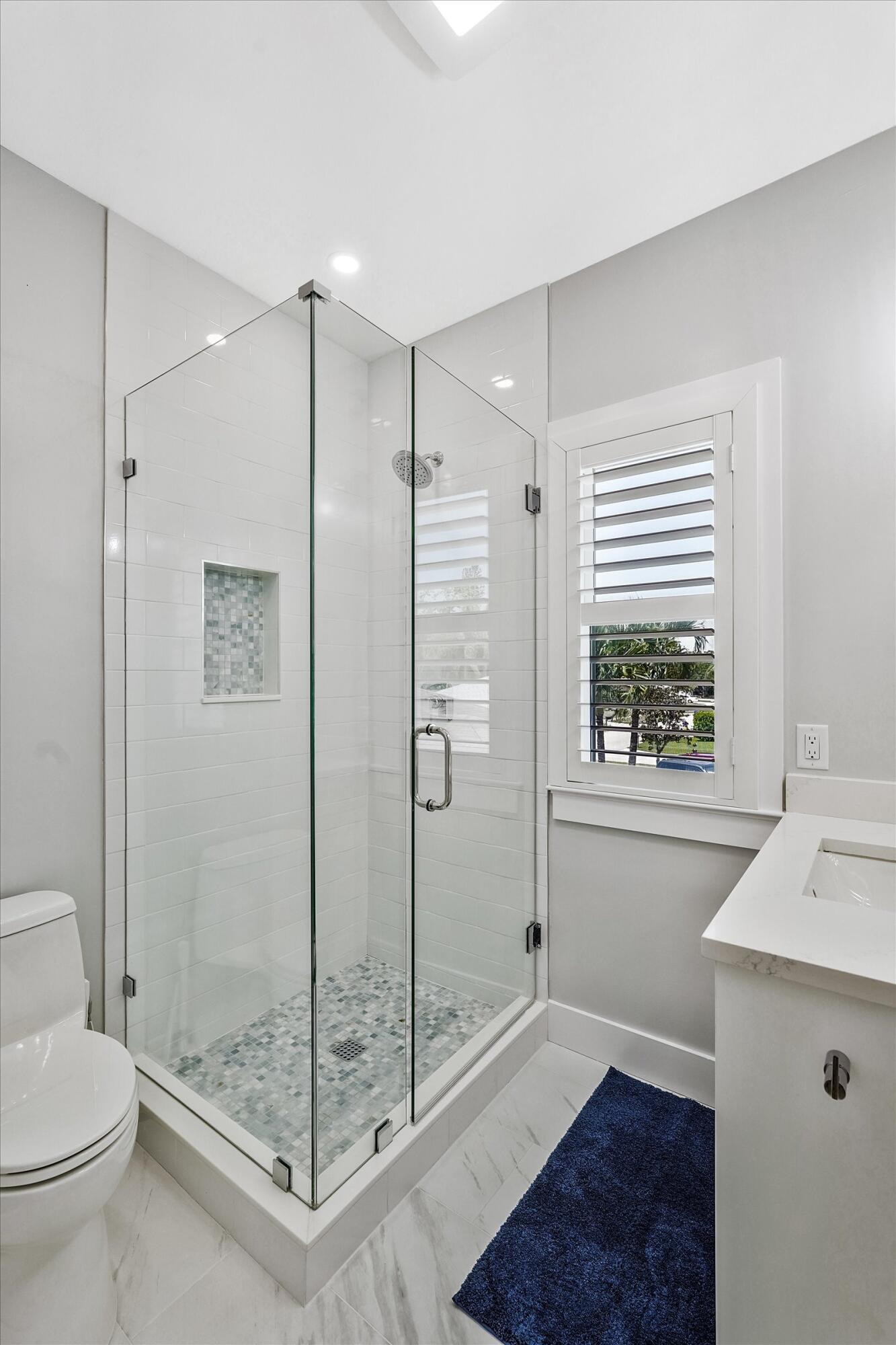 425 Hugh Street Property Photo 23