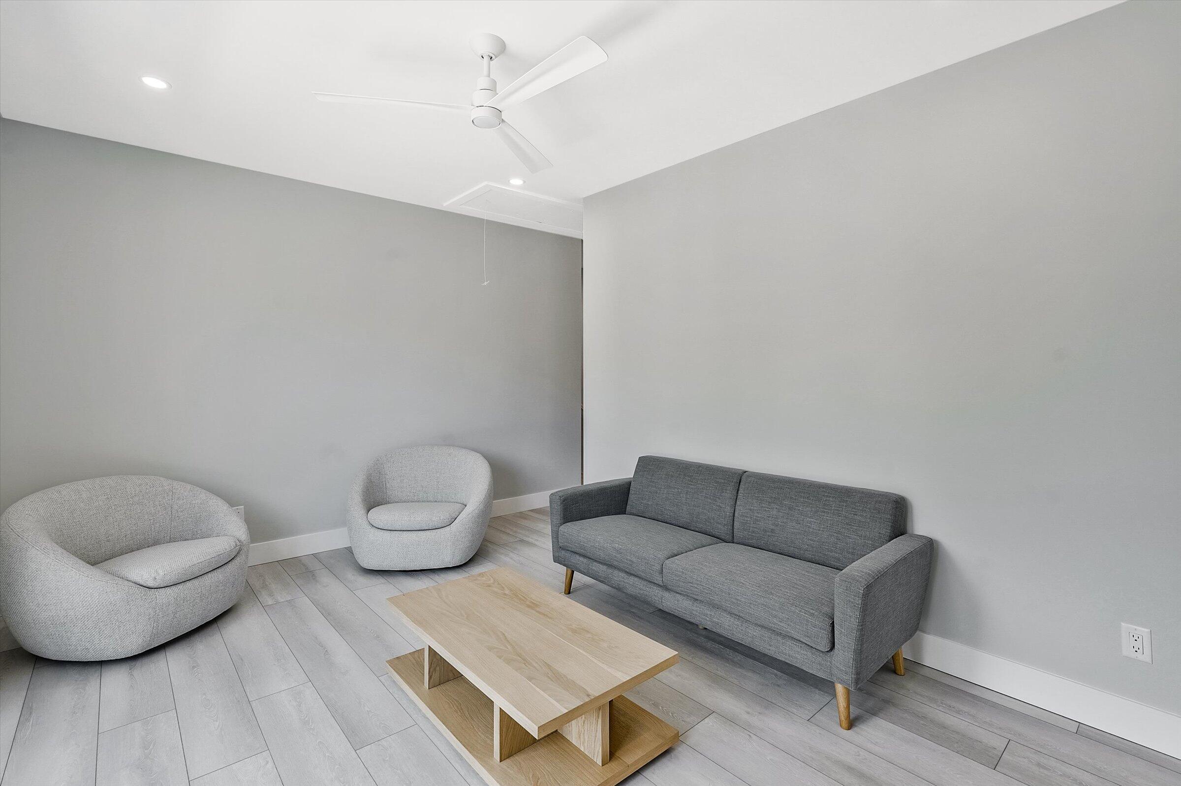 425 Hugh Street Property Photo 25