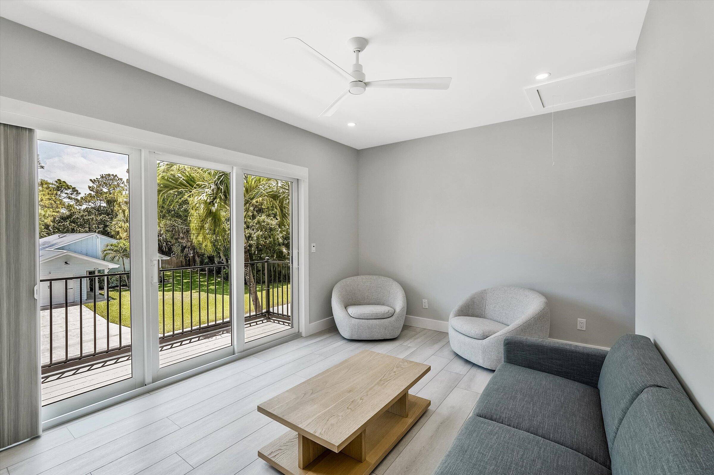 425 Hugh Street Property Photo 26
