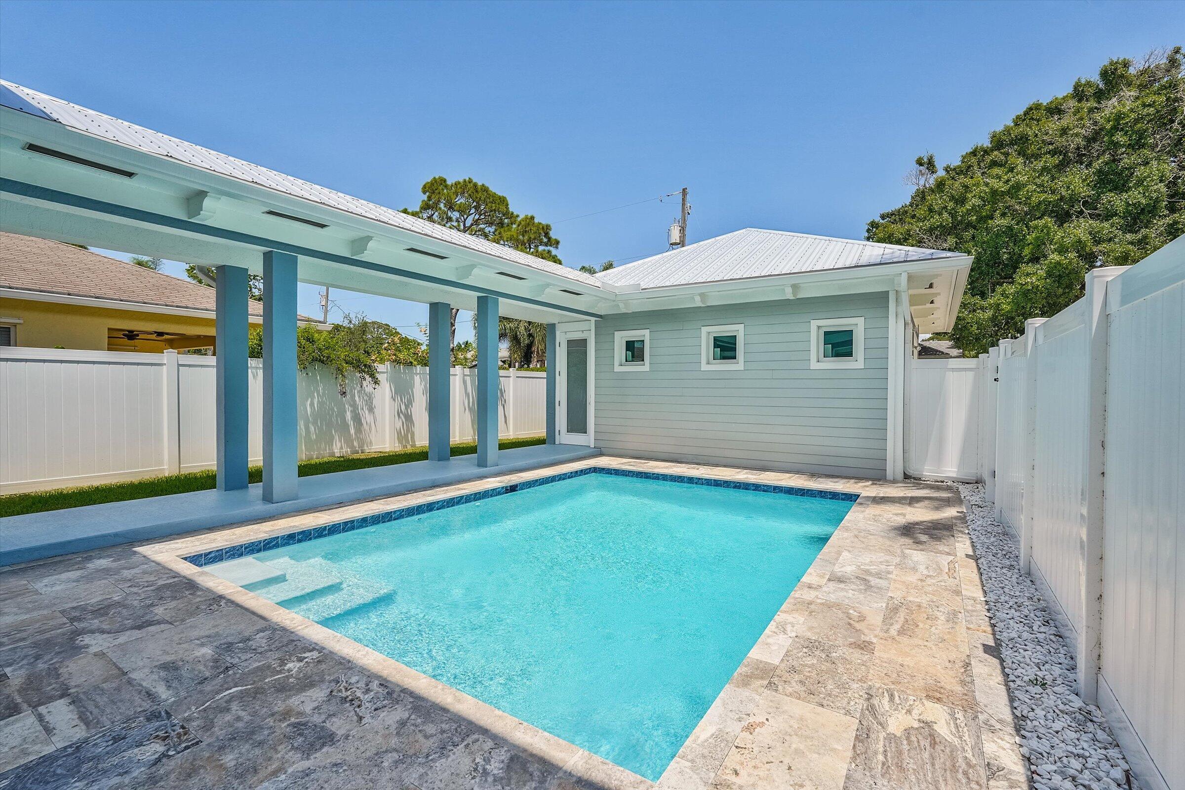 425 Hugh Street Property Photo 33