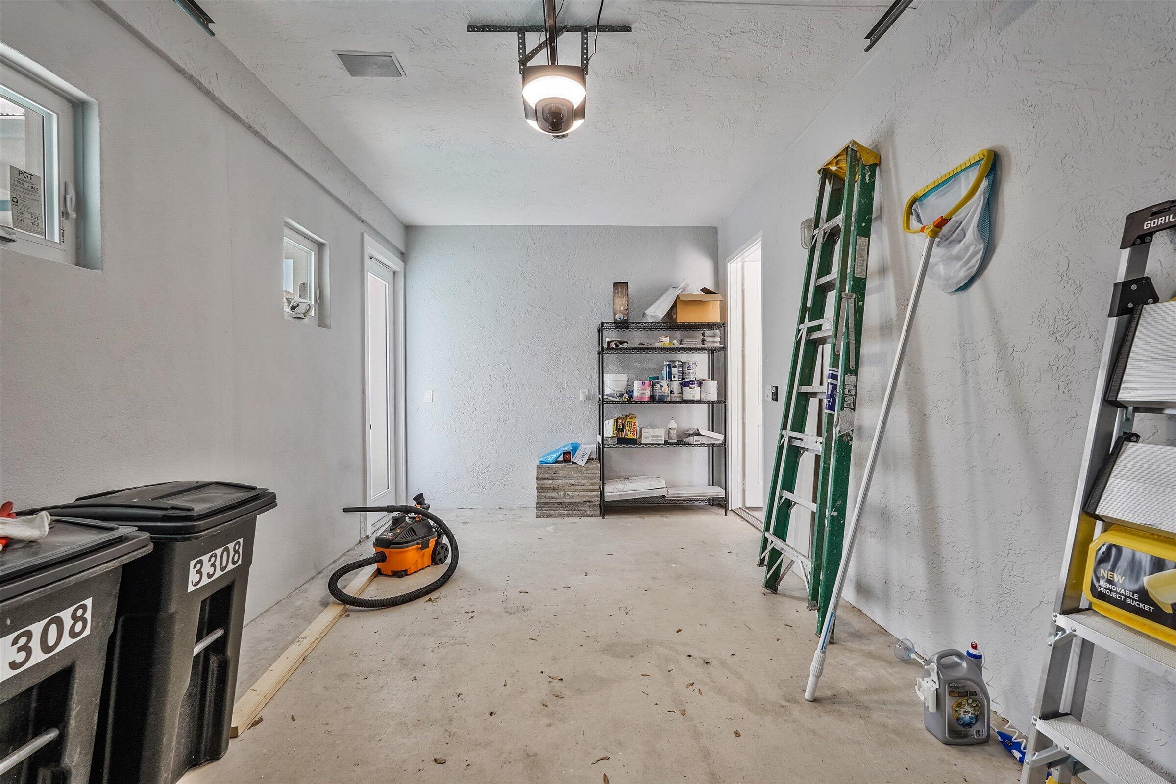 425 Hugh Street Property Photo 35