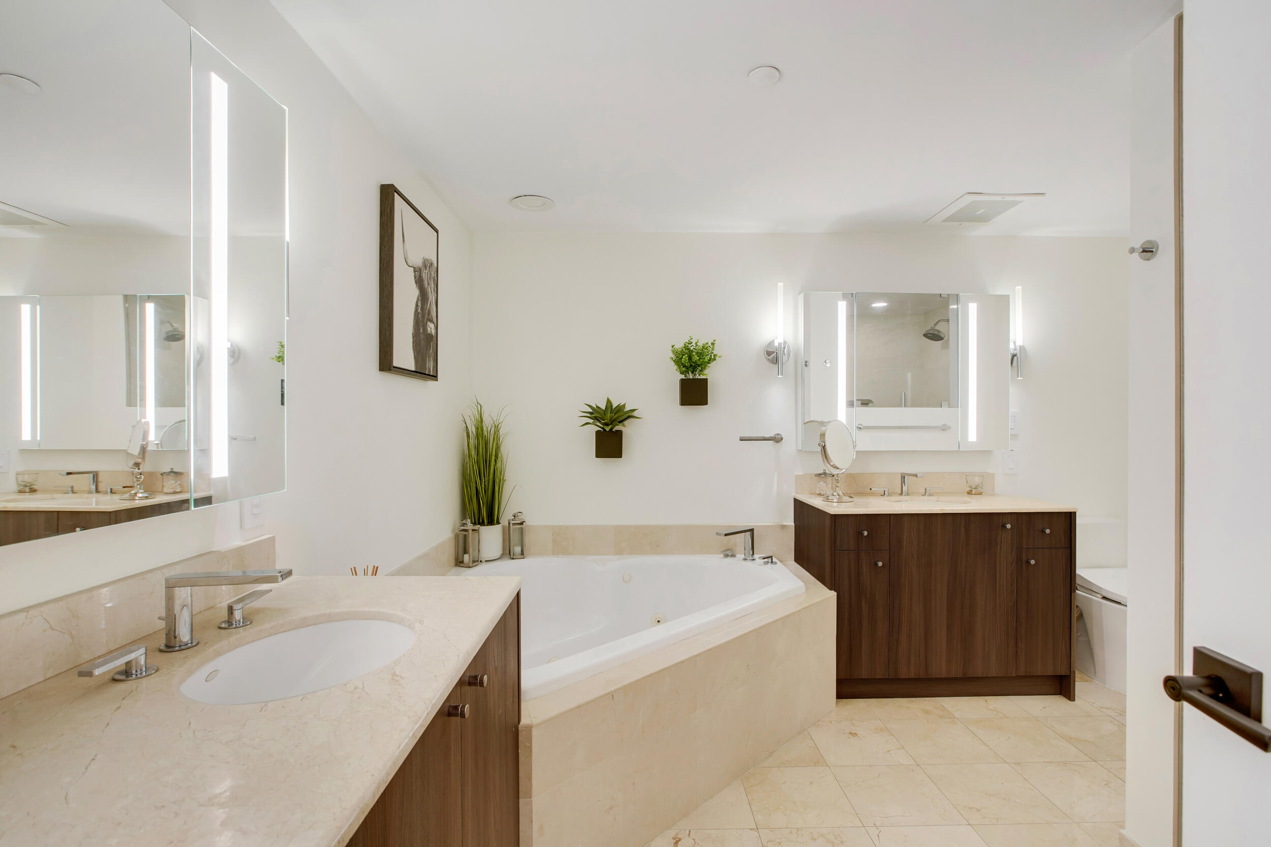 1111 E Las Olas Boulevard 410 Property Photo 19