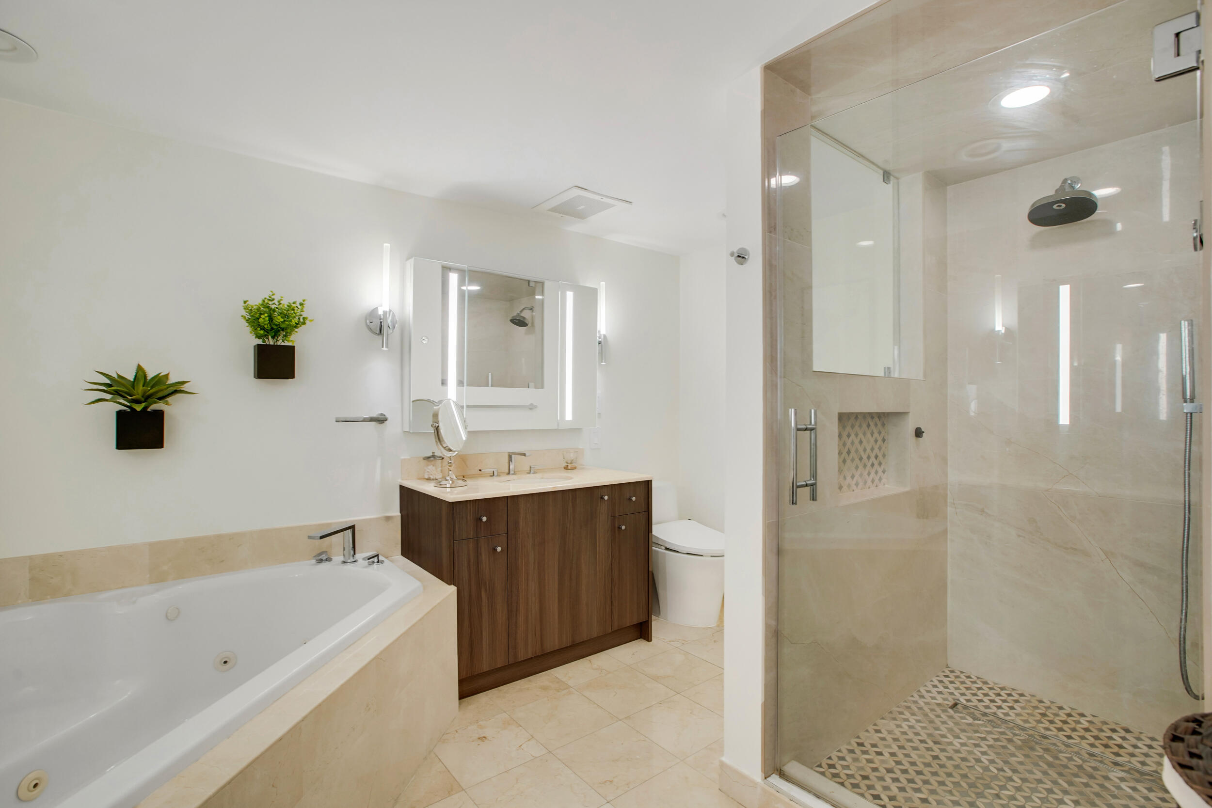 1111 E Las Olas Boulevard 410 Property Photo 20