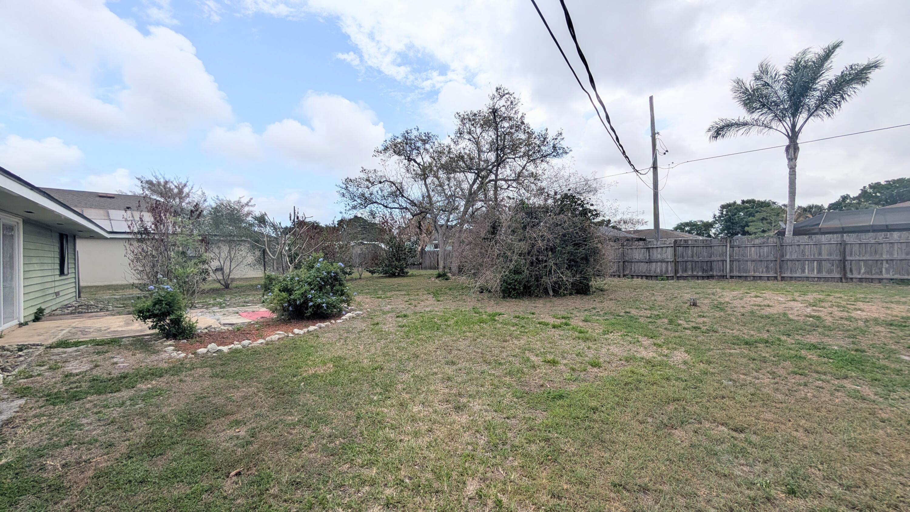 2481 Se Addison Street Property Photo 3
