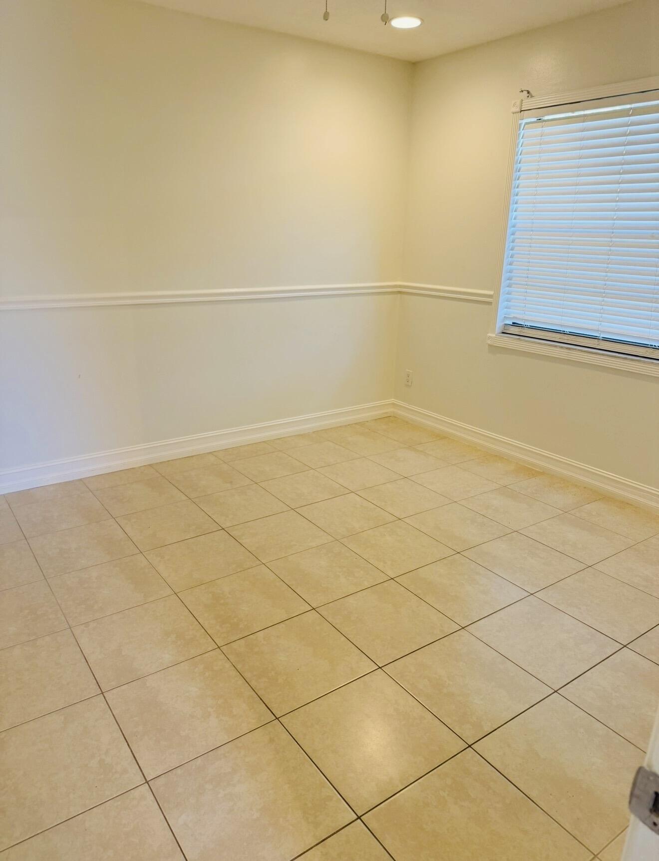 1005 Manor Drive 3d Property Photo 15