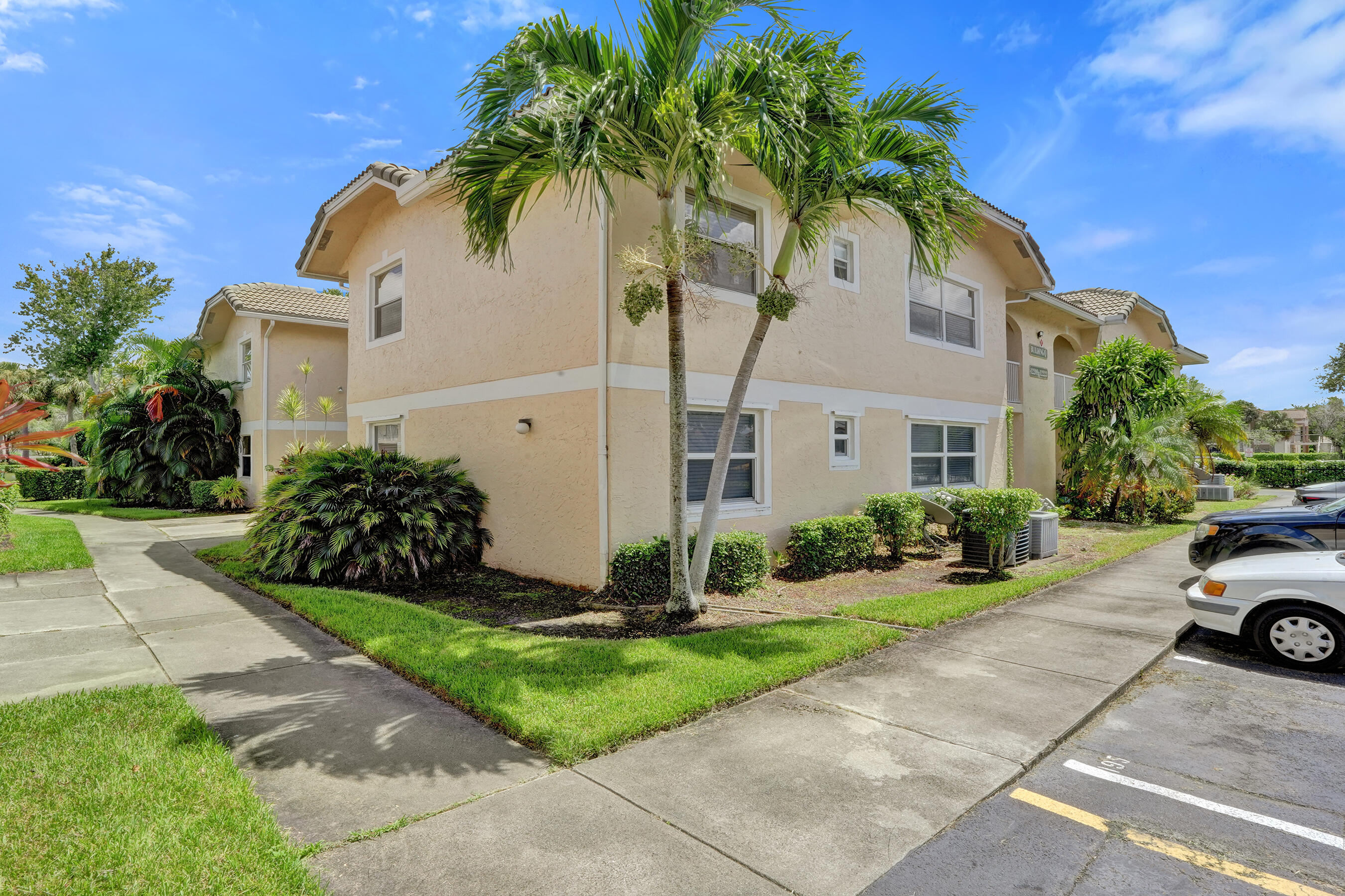 12215 Royal Palm Boulevard 4q