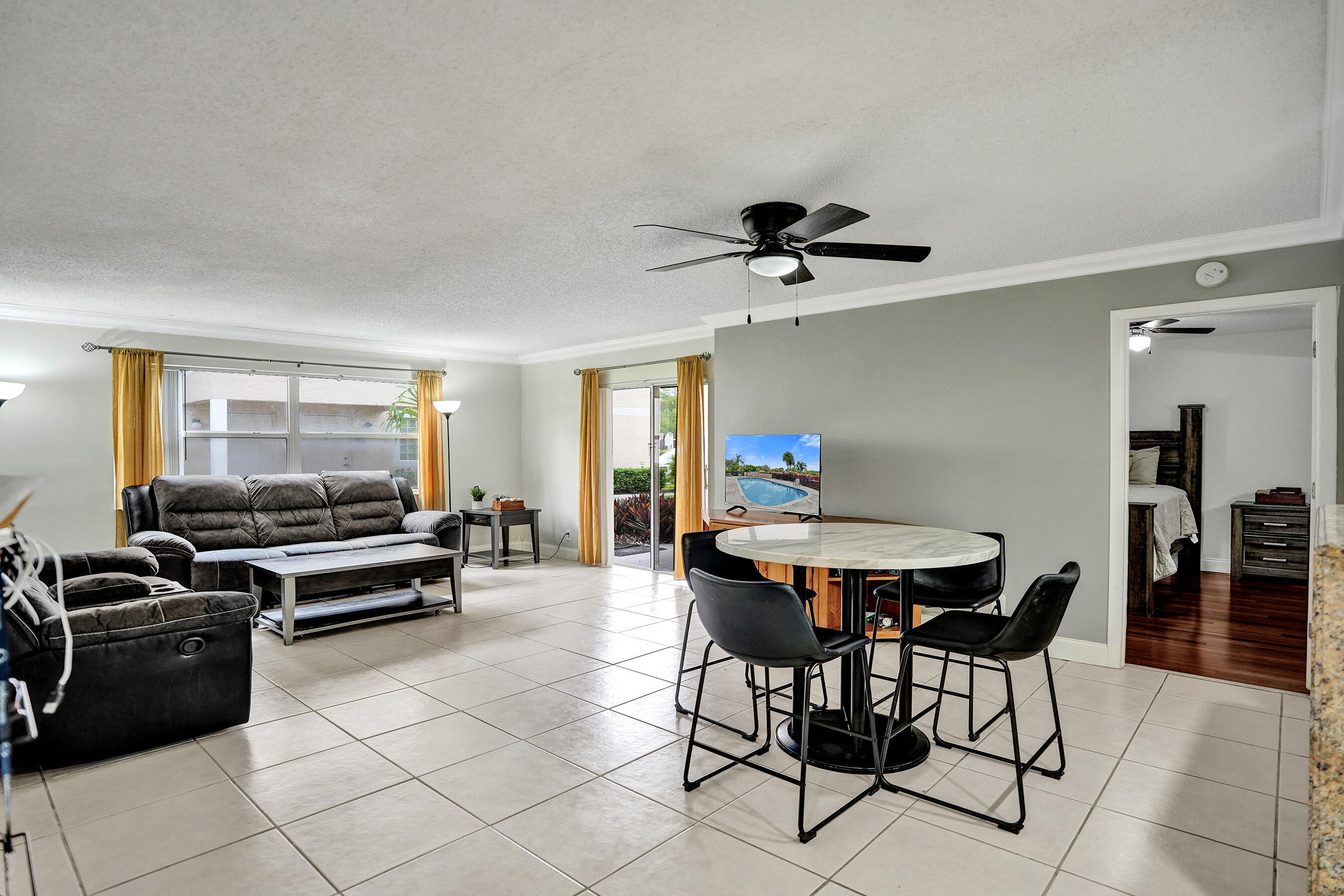 12215 Royal Palm Boulevard 4q Property Photo 5