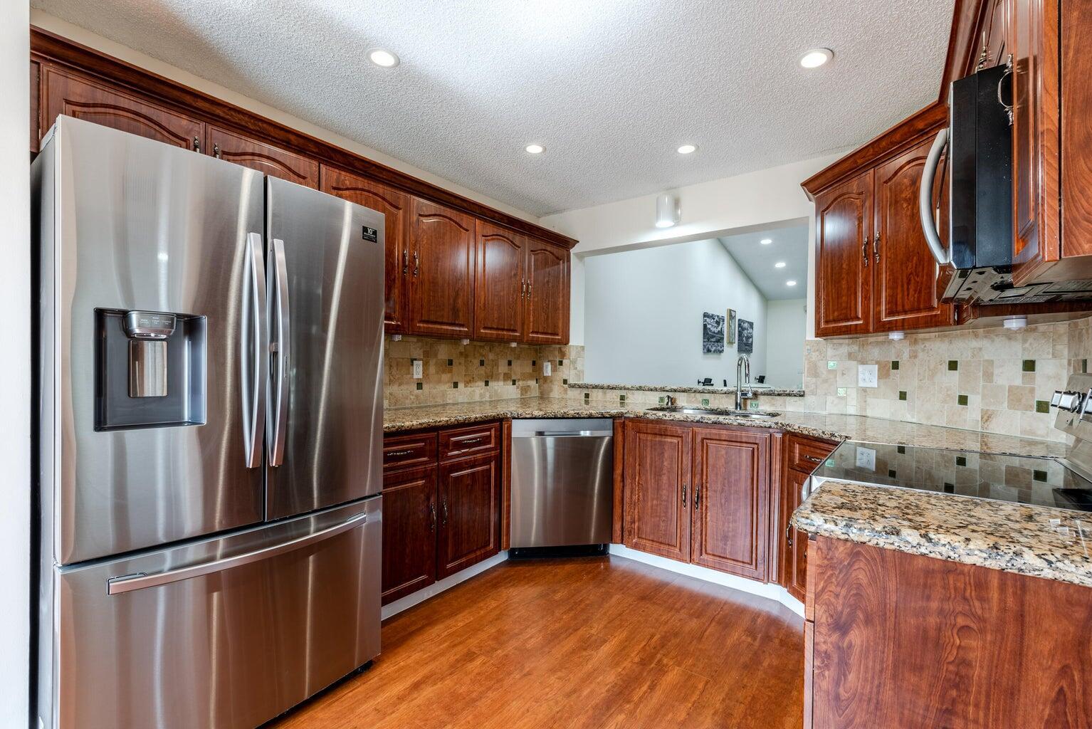 7599 Glendevon Lane 1507 Property Photo 5