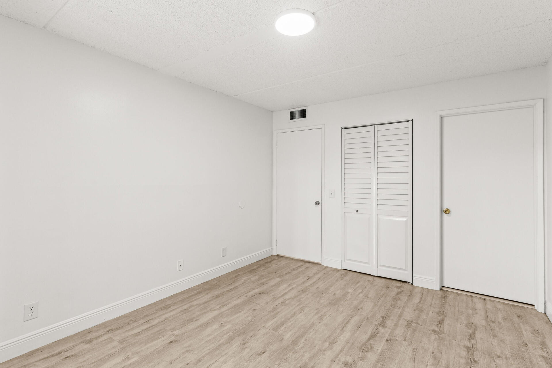 507 Meadows Circle Property Photo 14
