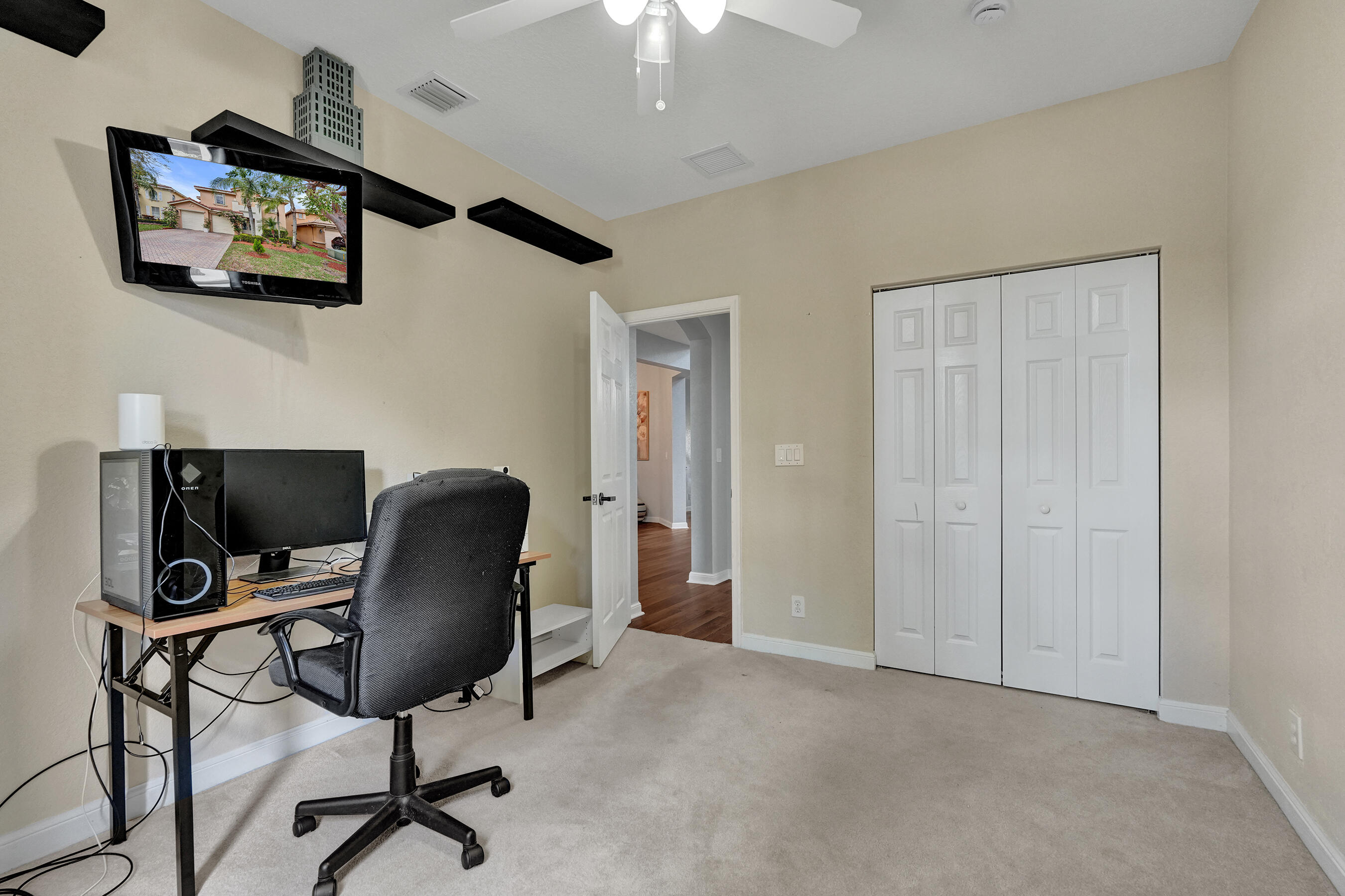 6591 Traveler Road Property Photo 9