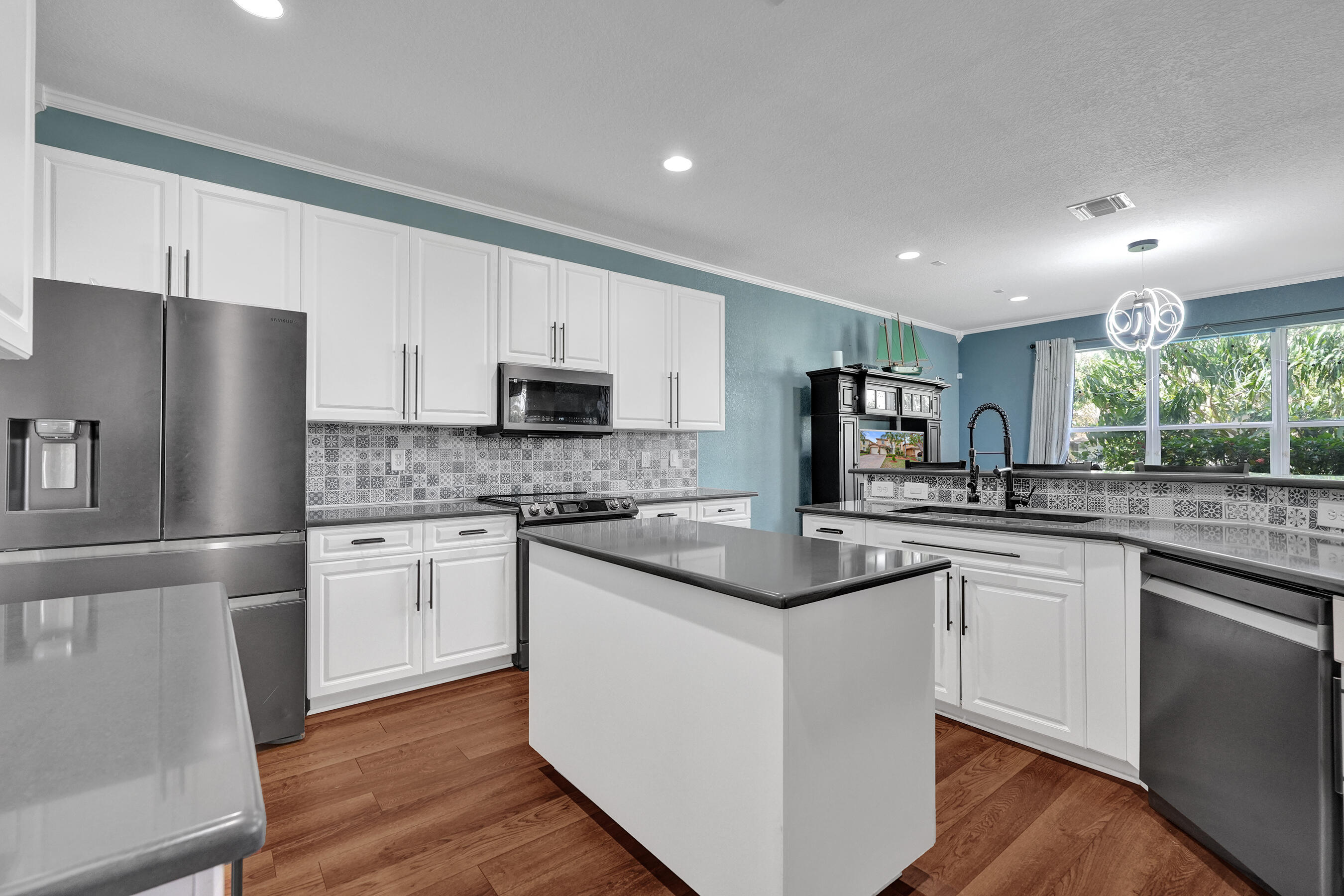 6591 Traveler Road Property Photo 19