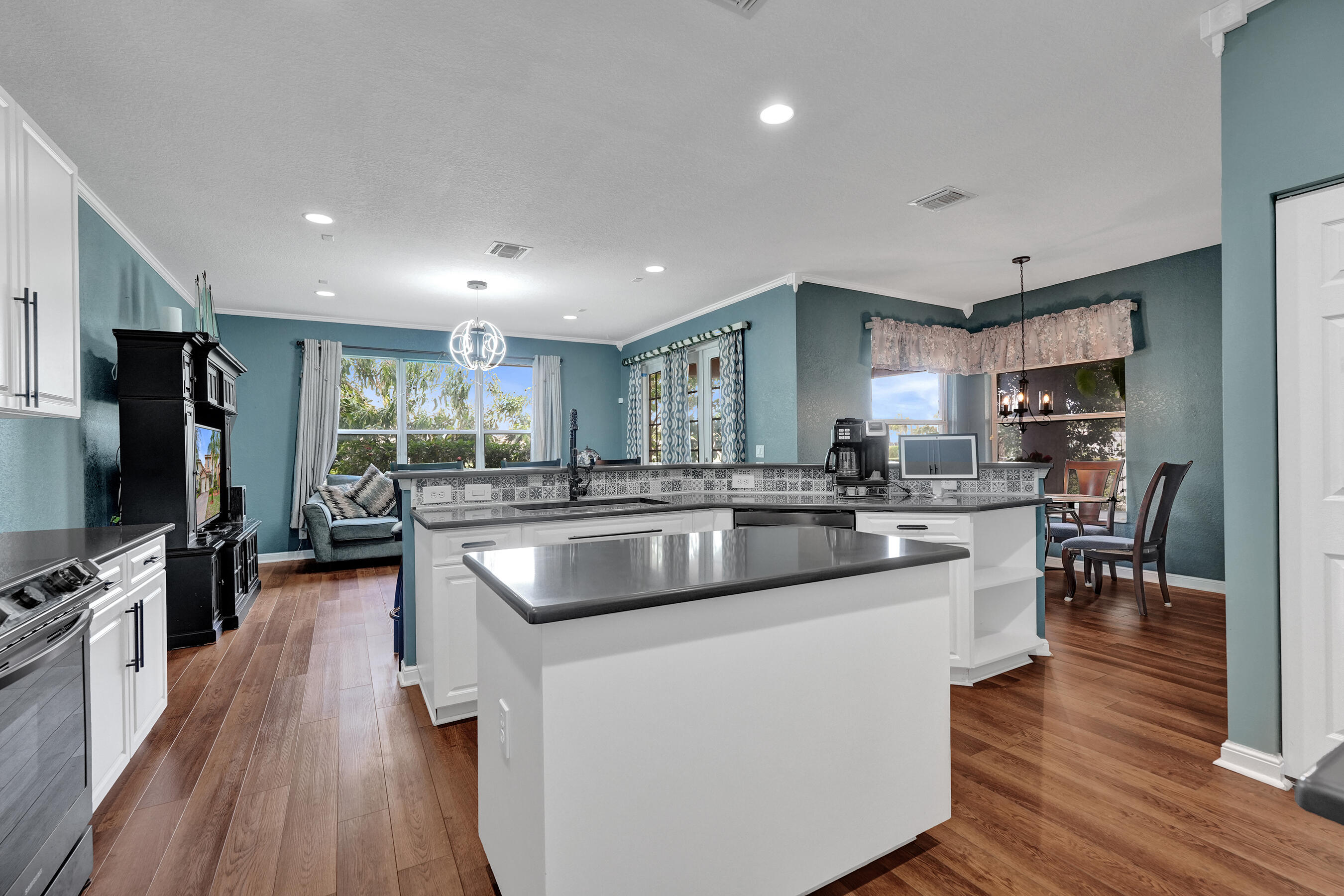 6591 Traveler Road Property Photo 27